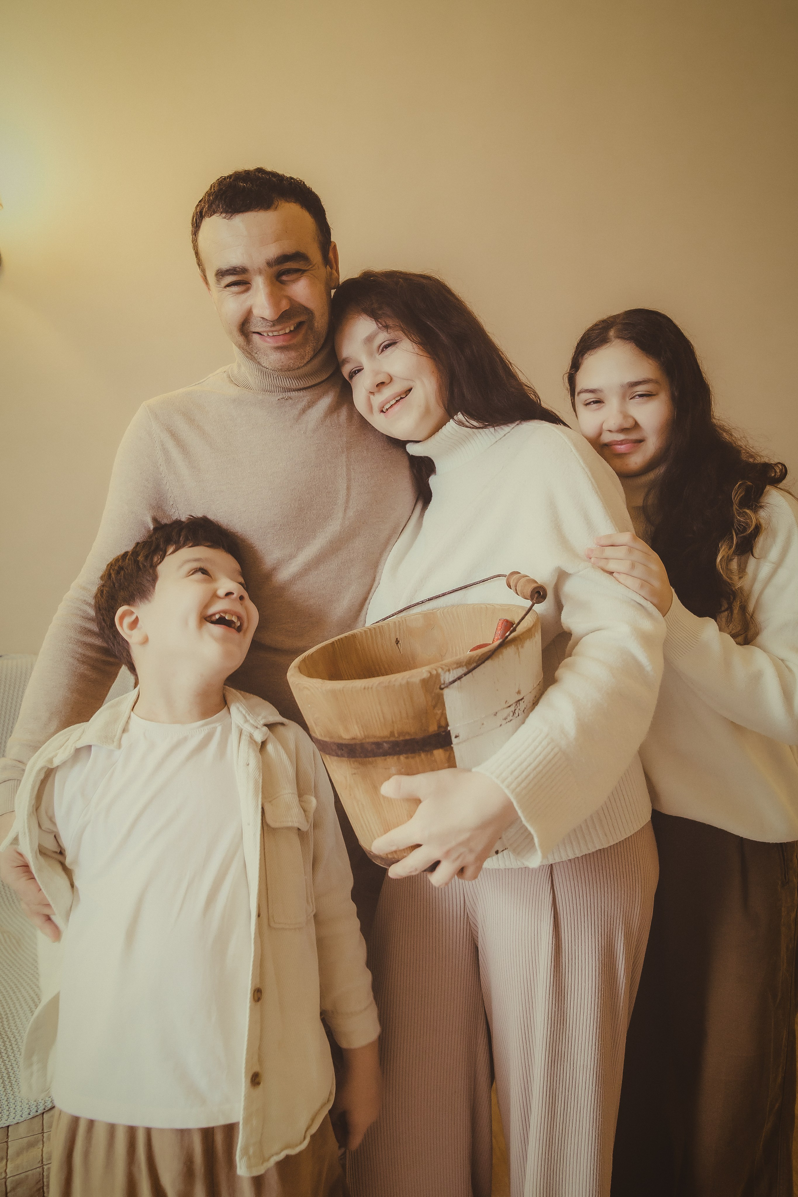 Искренние эмоции на семейной фотосессии в Нижнем Новгороде