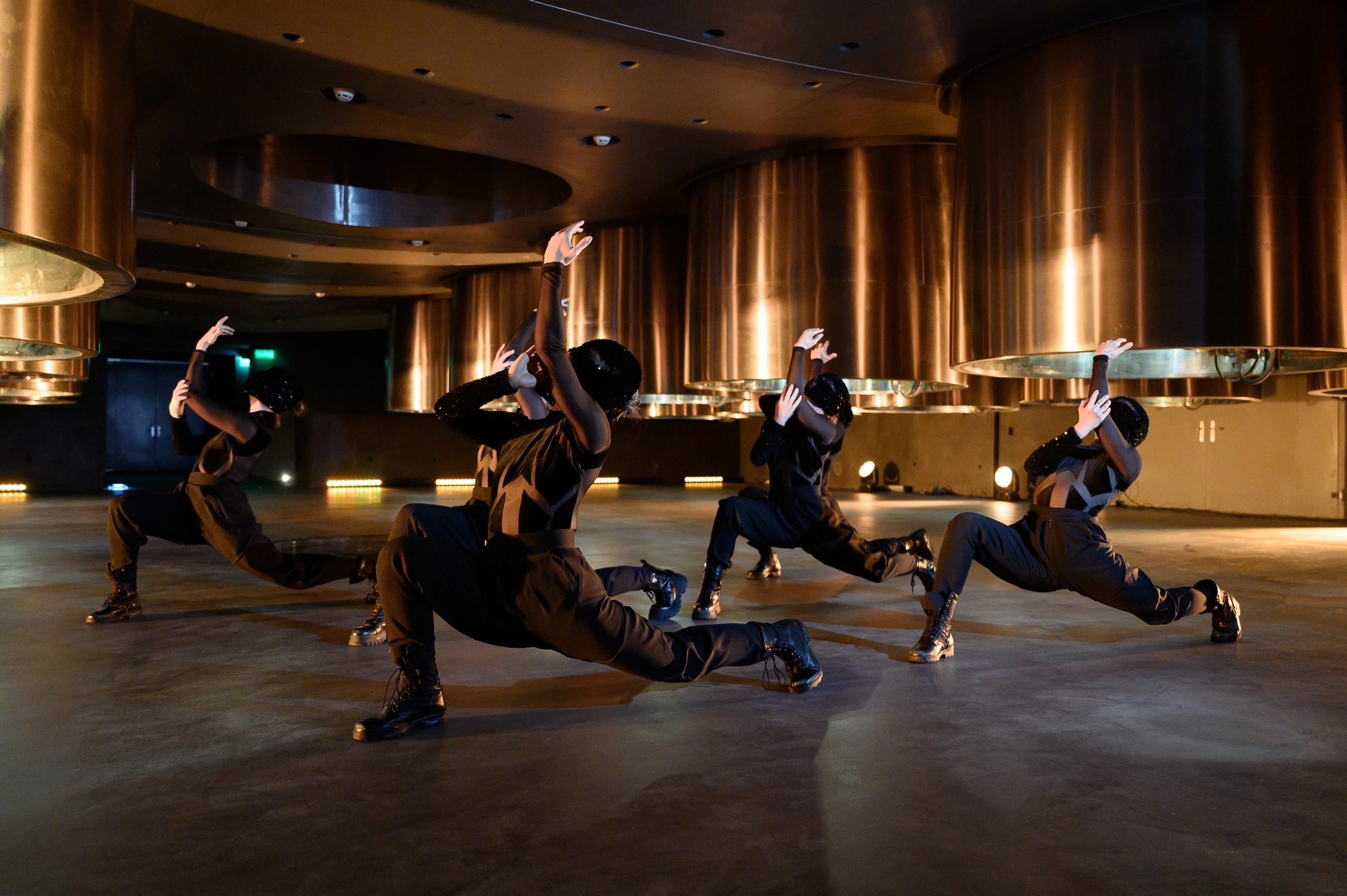 «Отражения». Арт-группа СТРОКА