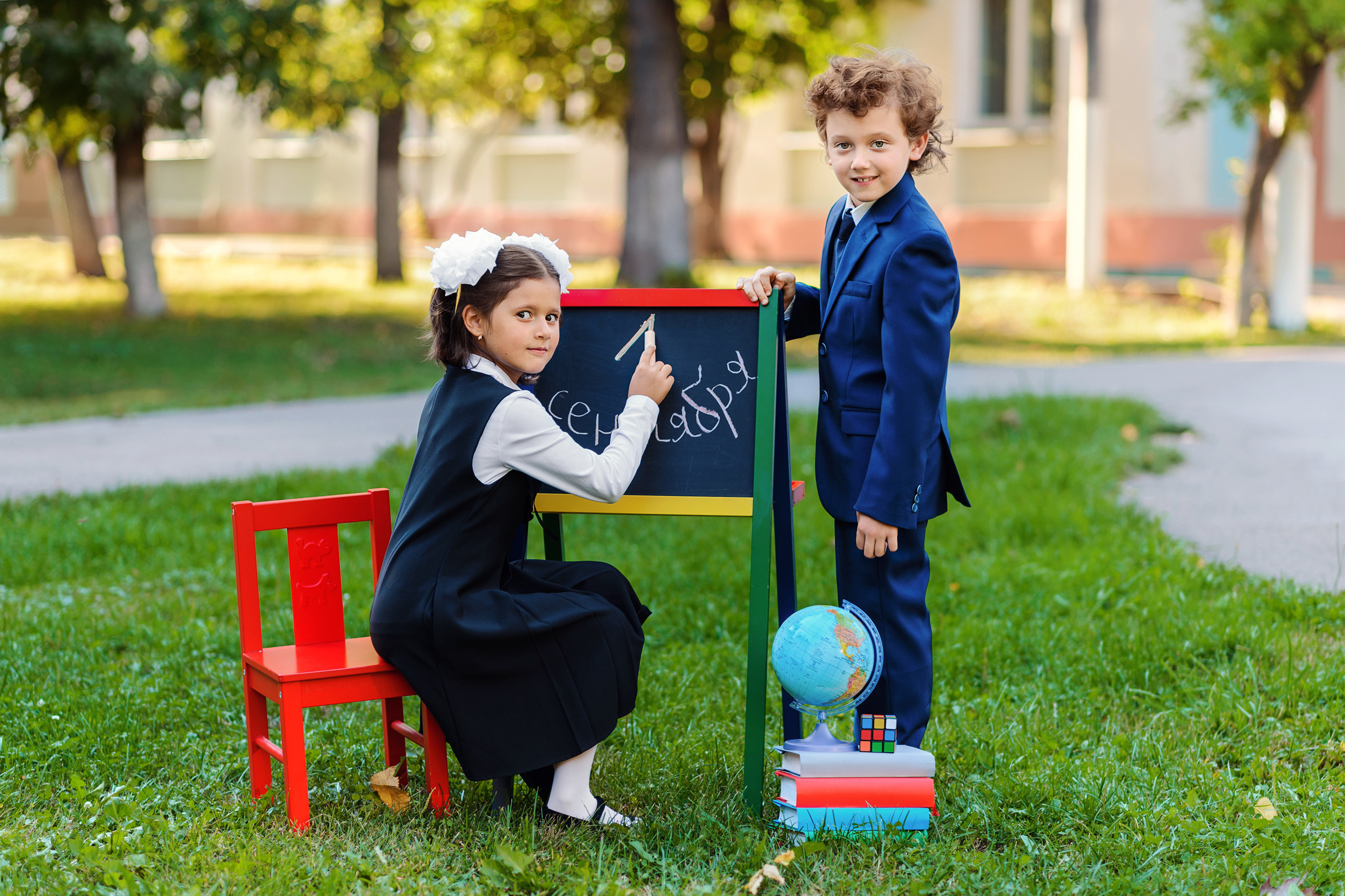 Фотопроект «Здравствуй, школа!» для школьников Ариетты и Артёма. Детский фотограф Ольга Шулина | Москва | Реутов