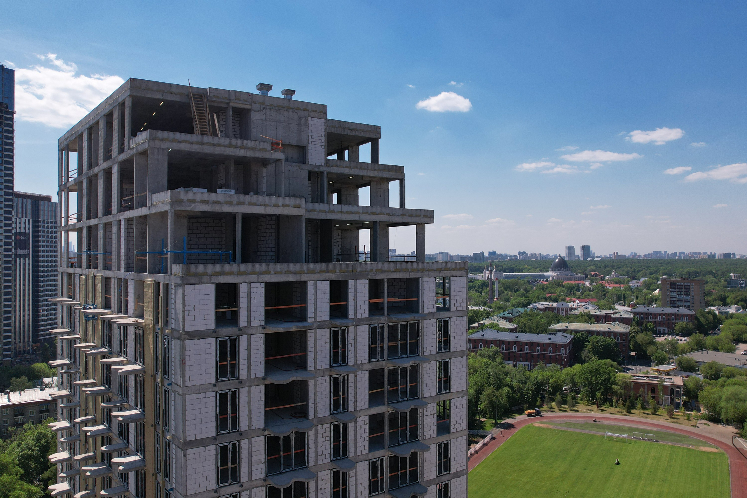 Архитектура и недвижимость. Ход строительства. Съемка с дрона. Профессиональное решение для частных лиц и бизнеса