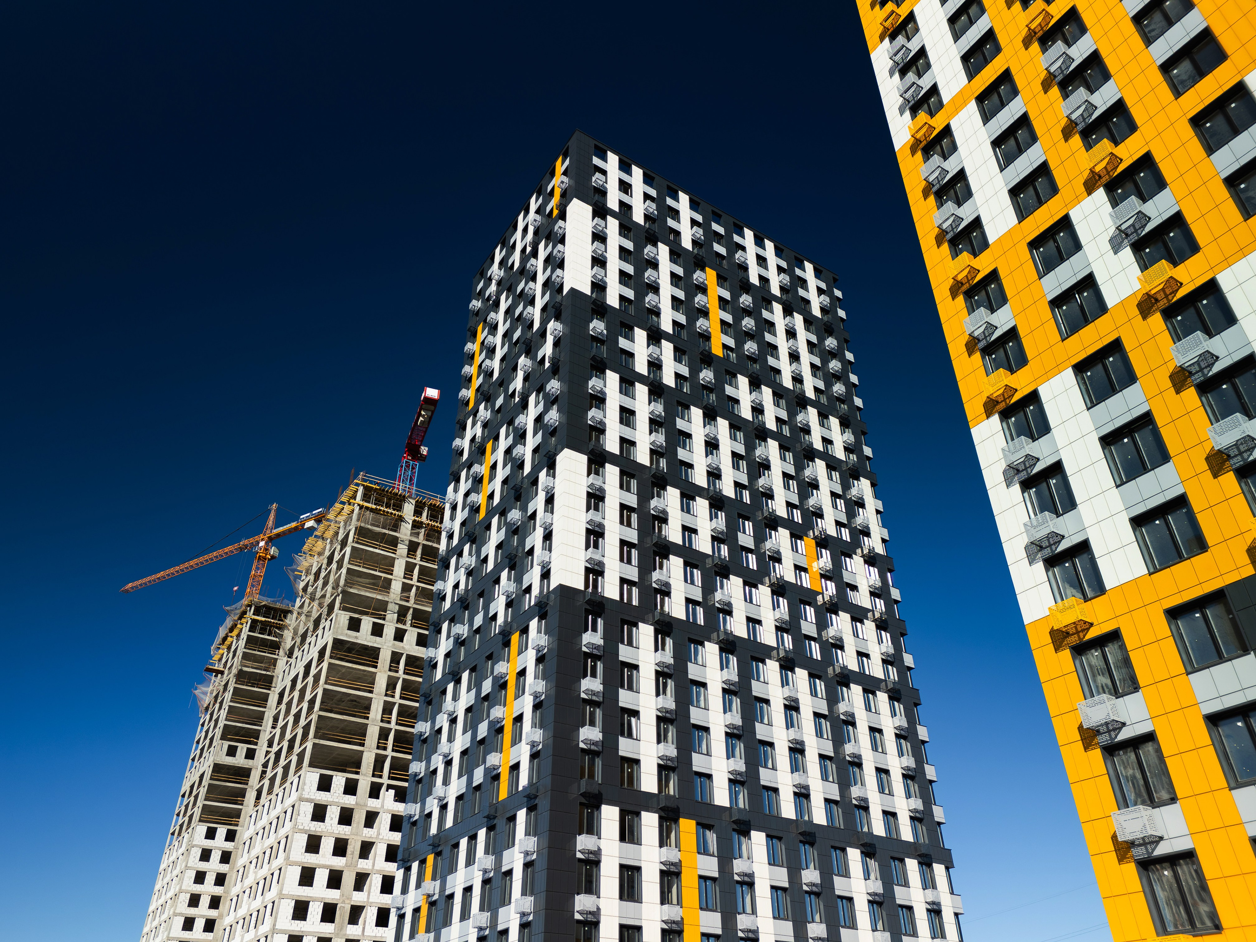 Архитектура и недвижимость. Ход строительства. Съемка с дрона. Профессиональное решение для частных лиц и бизнеса