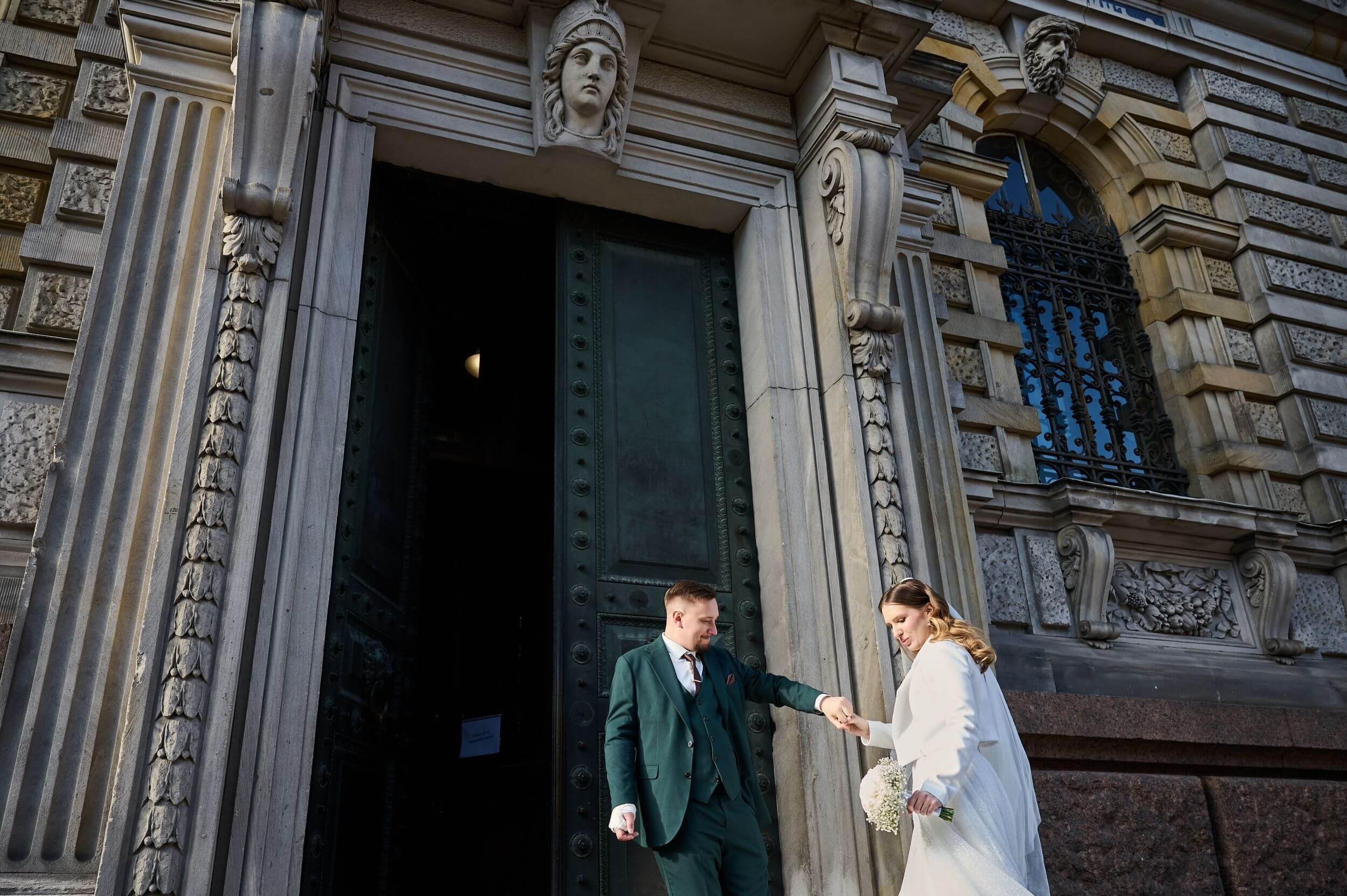 Свадебный фотограф СПб — свадьба в Академии Штиглица и втором дворце на Фурштатской. Свадебный фотограф в Санкт-Петербурге Петергофе Пушкине Саша Галлс / Александр Галлс