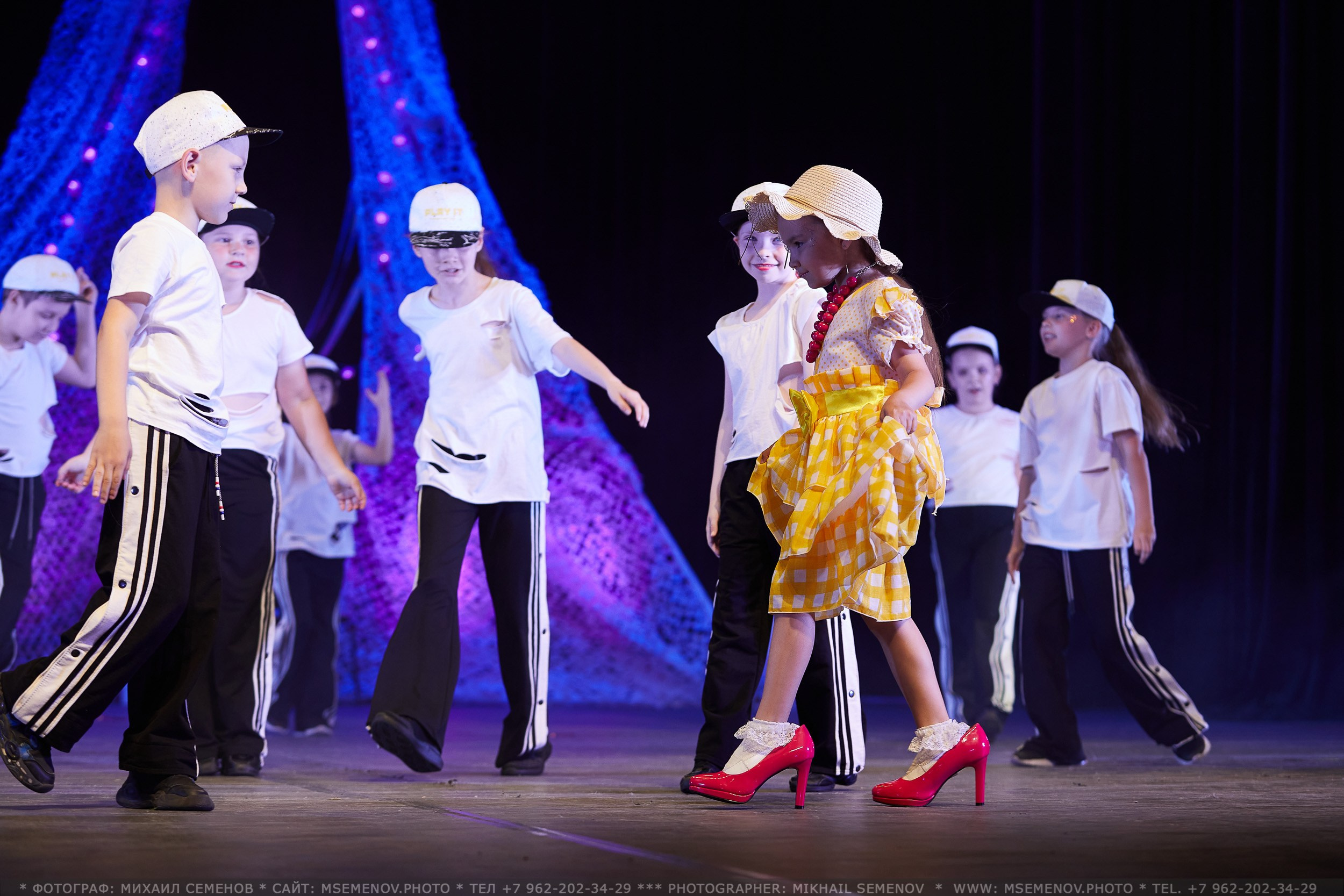 АНОНС фоторепортажа «Танцуй вопреки…» Танцевальный клуб «Априори». Фотограф, фотопроекты Михаила Семенова в Ярославле. Фотошкола