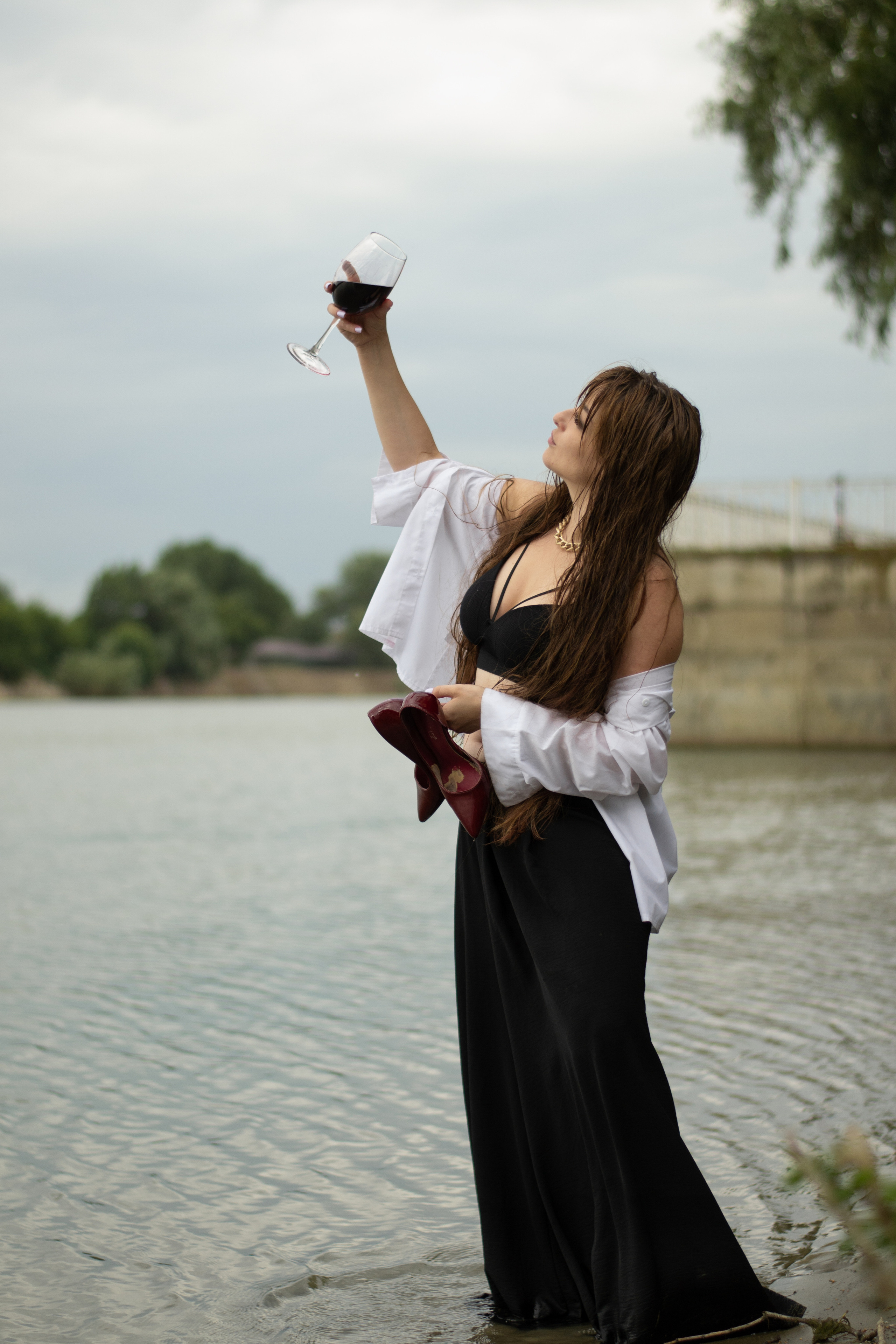 Прогулка с вином. Портретный и свадебный фотограф в Краснодаре