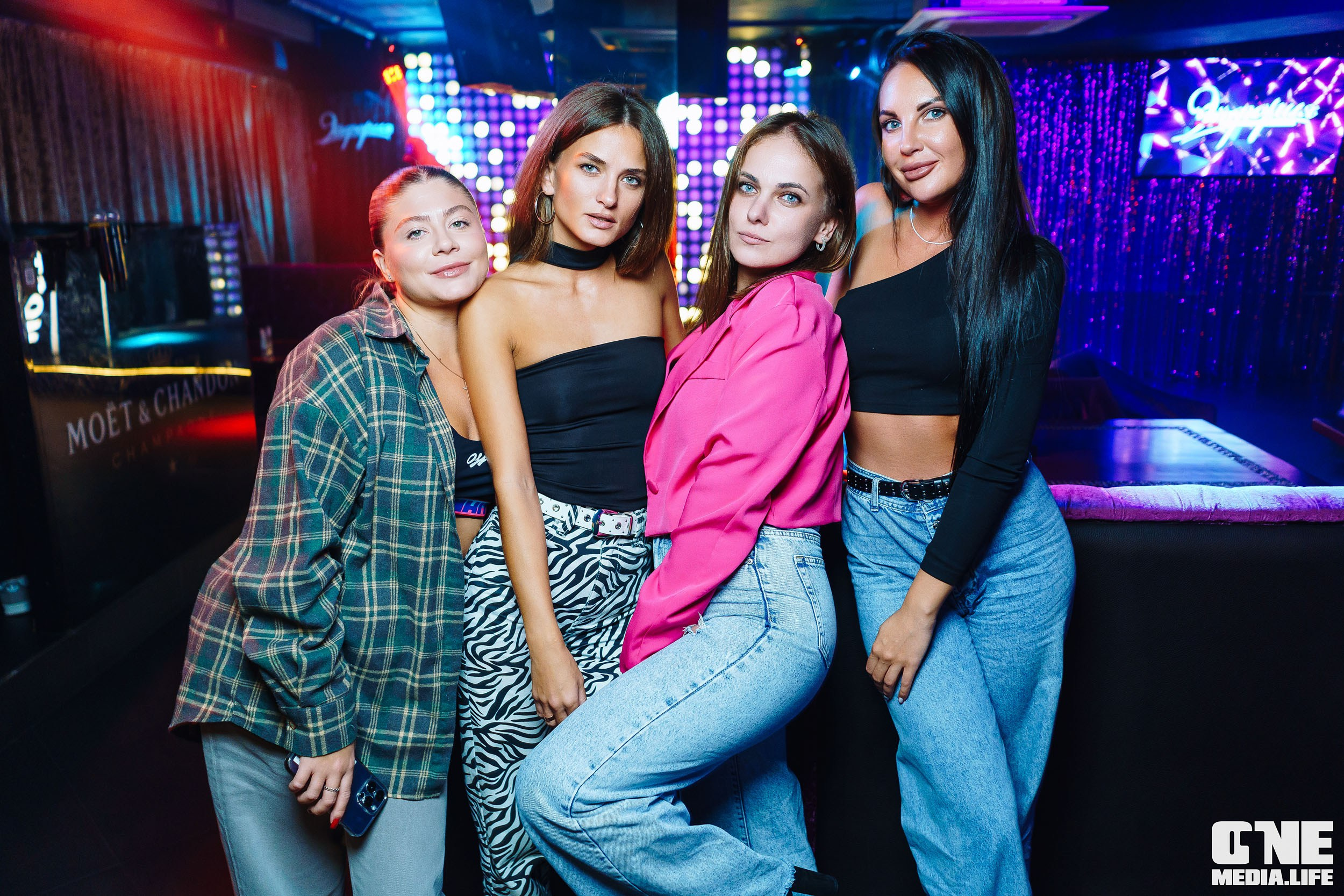 Фоторепортаж из караоке-клуба Эйфория. One Media Life: фоторепортажи, фотоотчеты с мероприятий и заведений