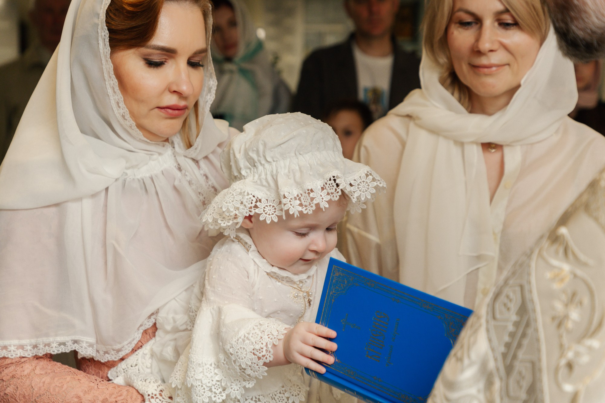 Крещение церковь иконы божией матери всех скорбящих спб, где лучше крестить, лучшие храмы спб, душевные батюшки для крещения, фотограф на крещение, сколько стоит крещение спб где креститься, покрестить взрослого