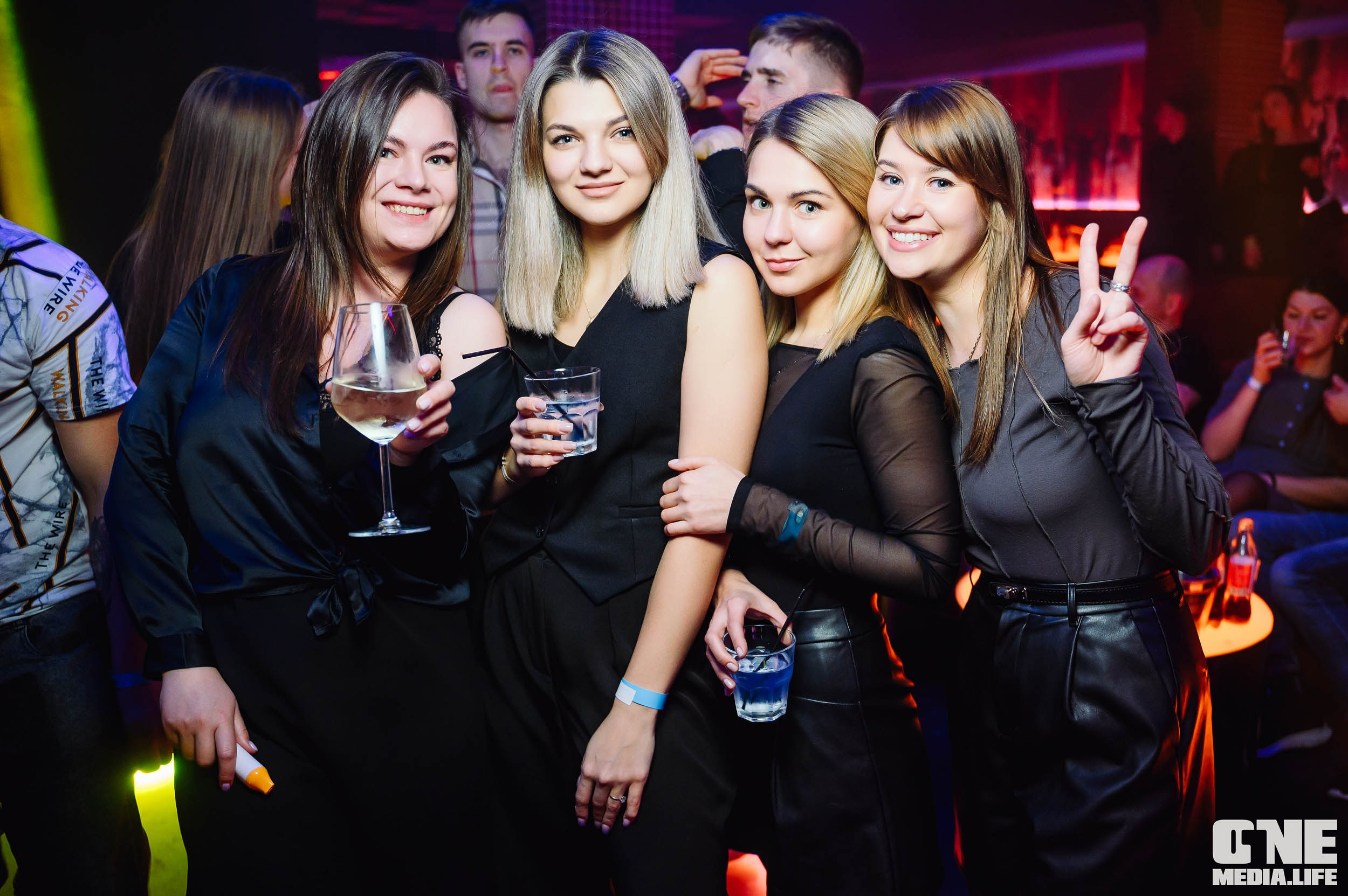 Фотоотчет с тусовки в РК Планета. One Media Life: фоторепортажи, фотоотчеты с мероприятий и заведений