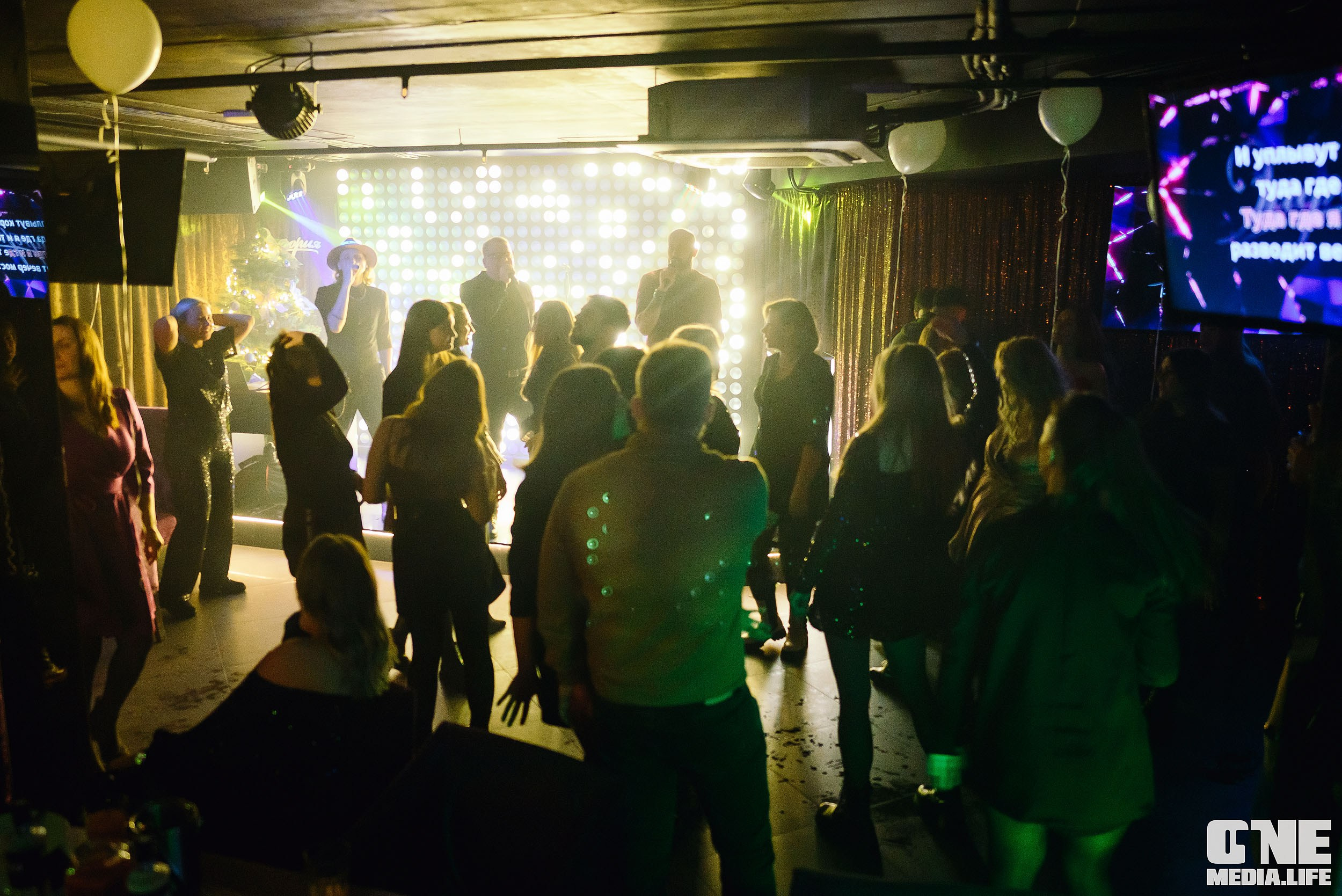 Фоторепортаж из караоке-клуба Эйфория. One Media Life: фоторепортажи, фотоотчеты с мероприятий и заведений