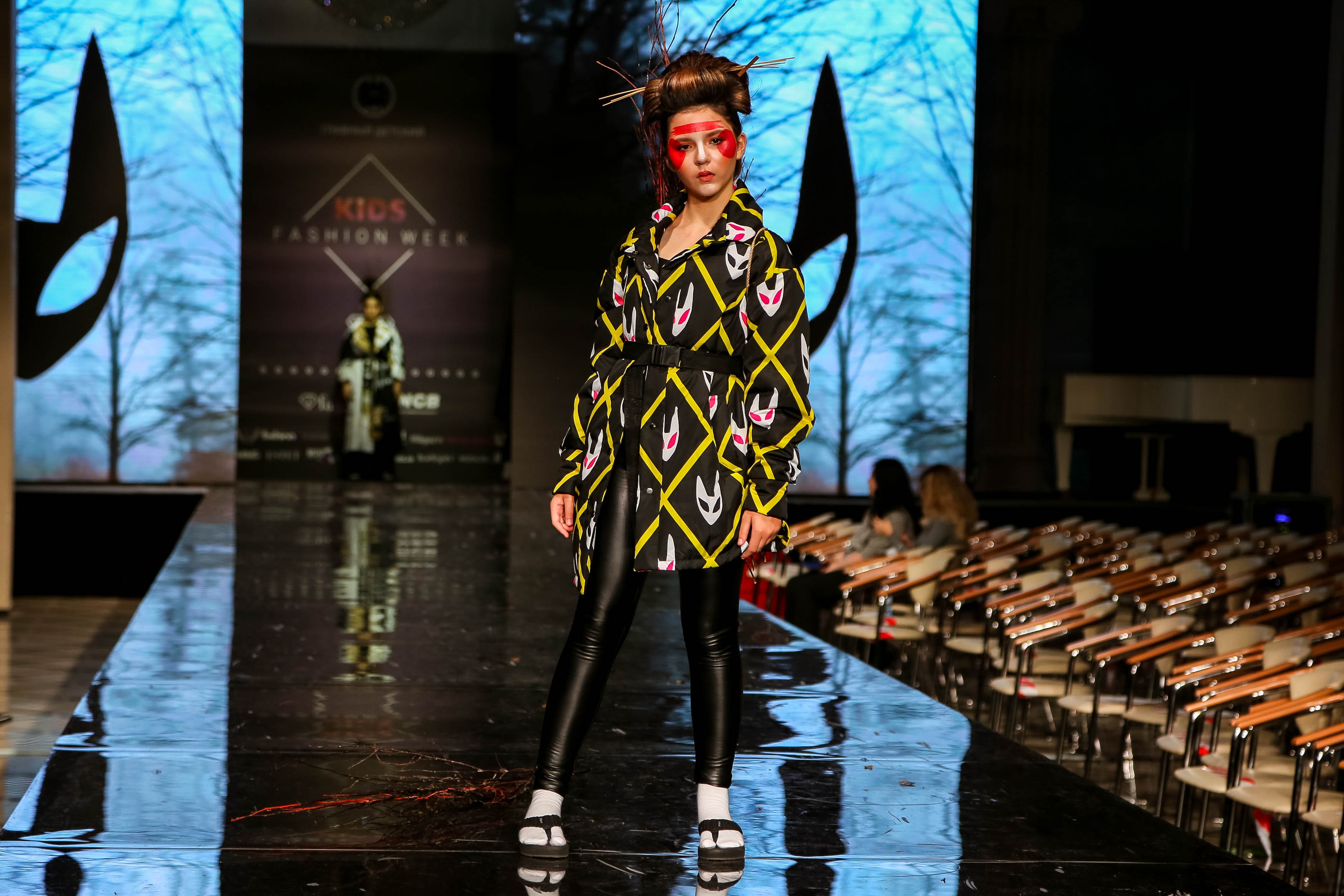 KIDS FASHION WEEK: главный детский подиум и осенние краски. Фотограф в Москве Елена Брюханова