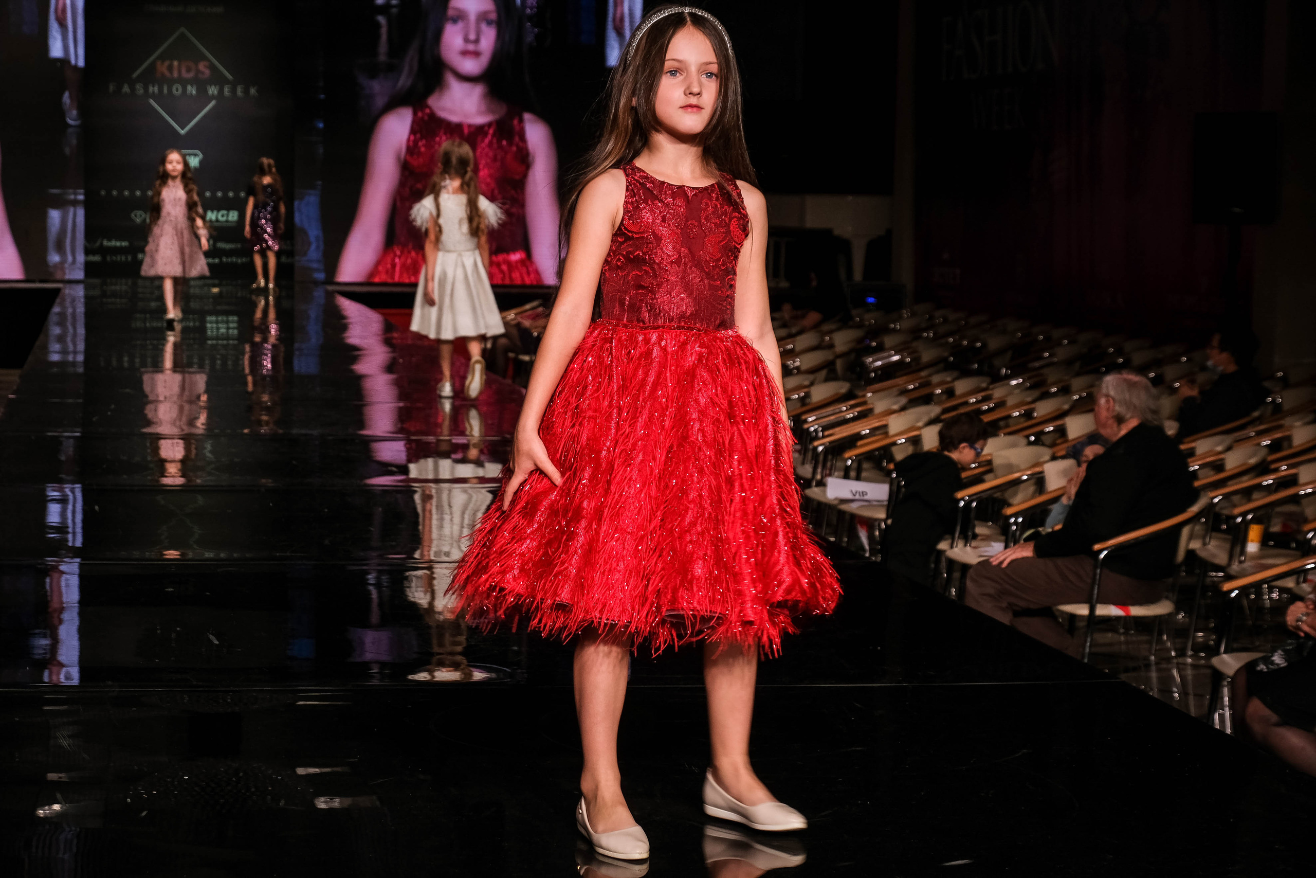 KIDS FASHION WEEK: главный детский подиум и осенние краски. Фотограф в Москве Елена Брюханова