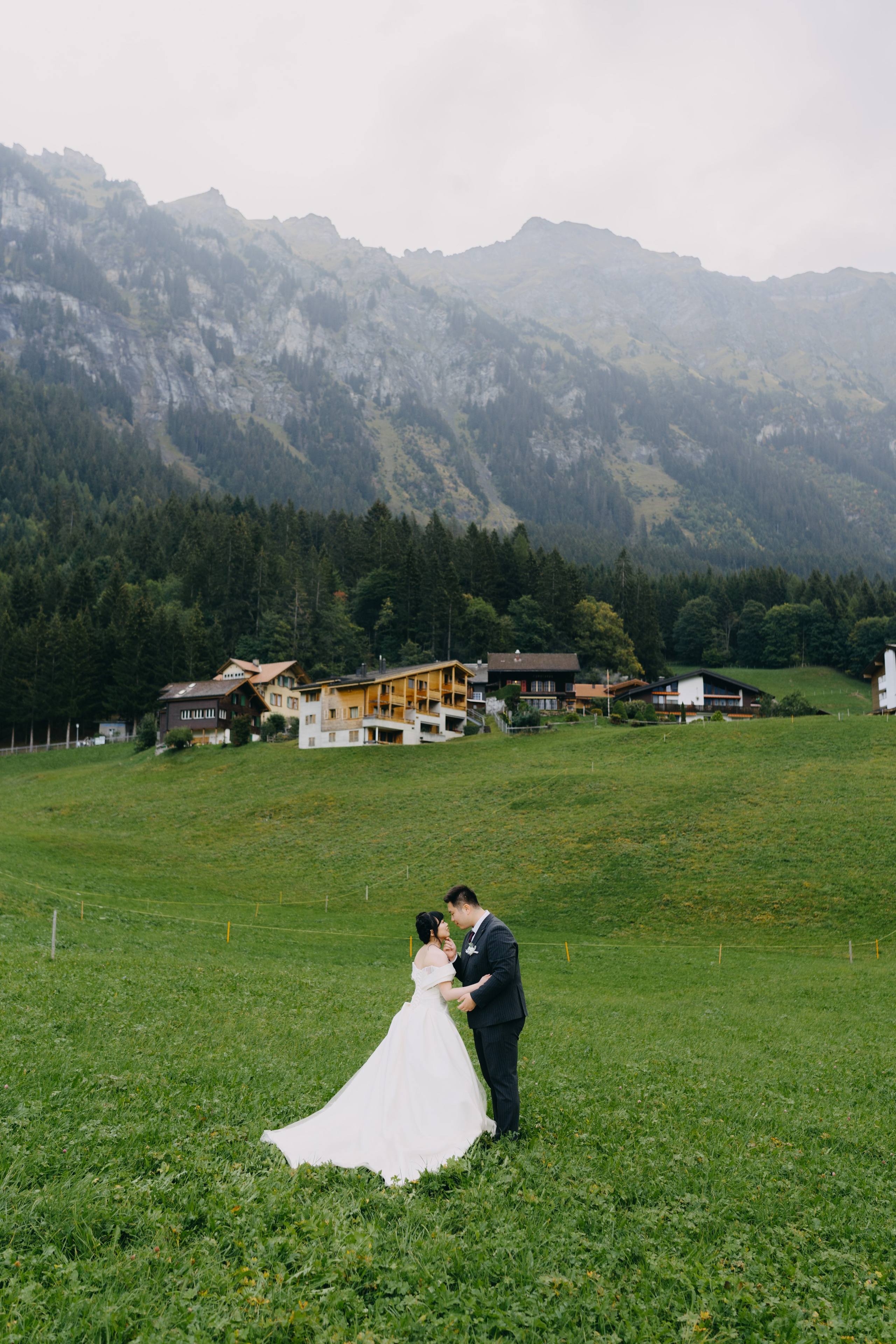 Wedding Photography elopement in Switzerland Europe. Professional Wedding Photographer Geneva & Romande Switzerland | Tanya Creator