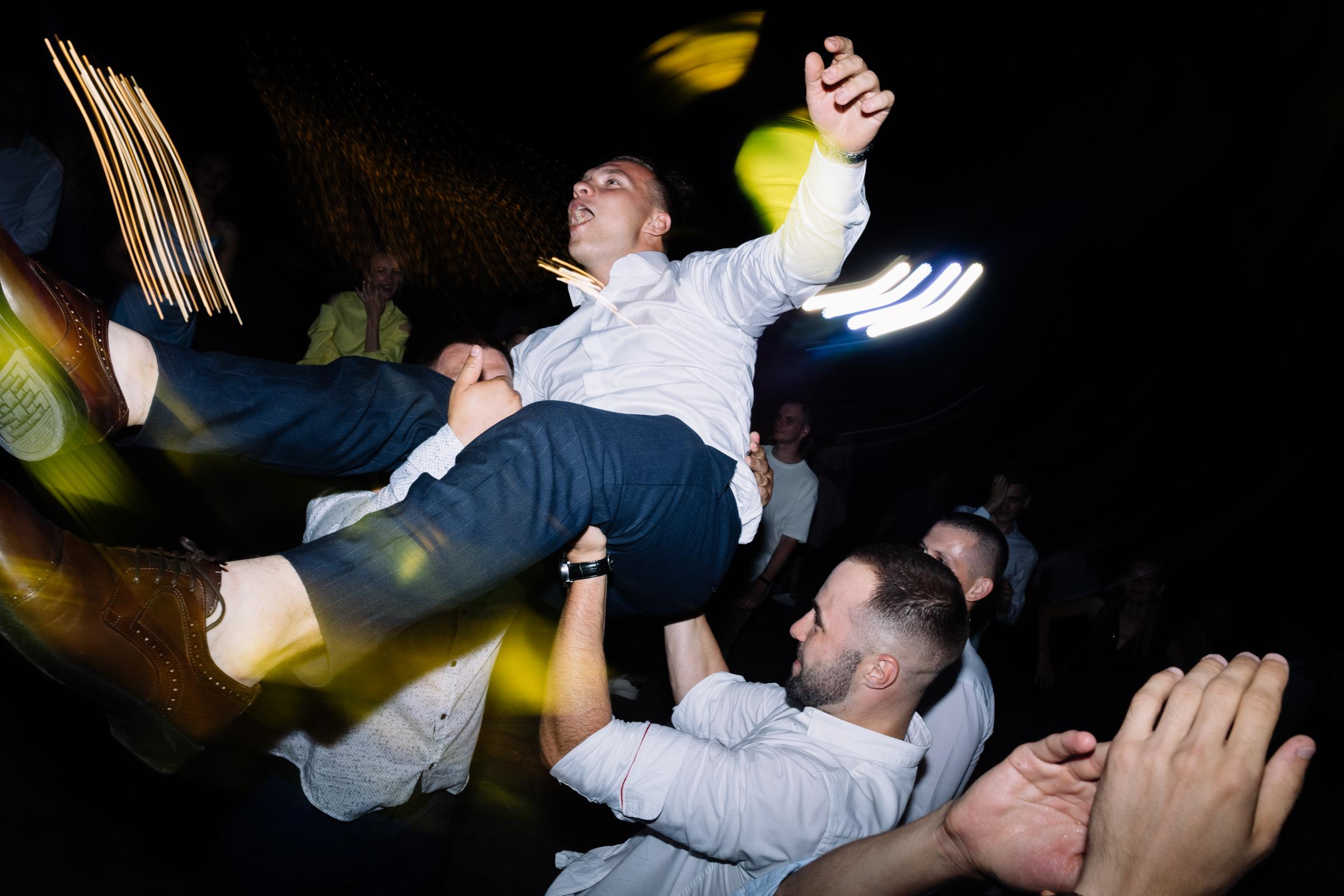 An Atmospheric Wedding in a Historic Castle — Style, Emotion, Celebration