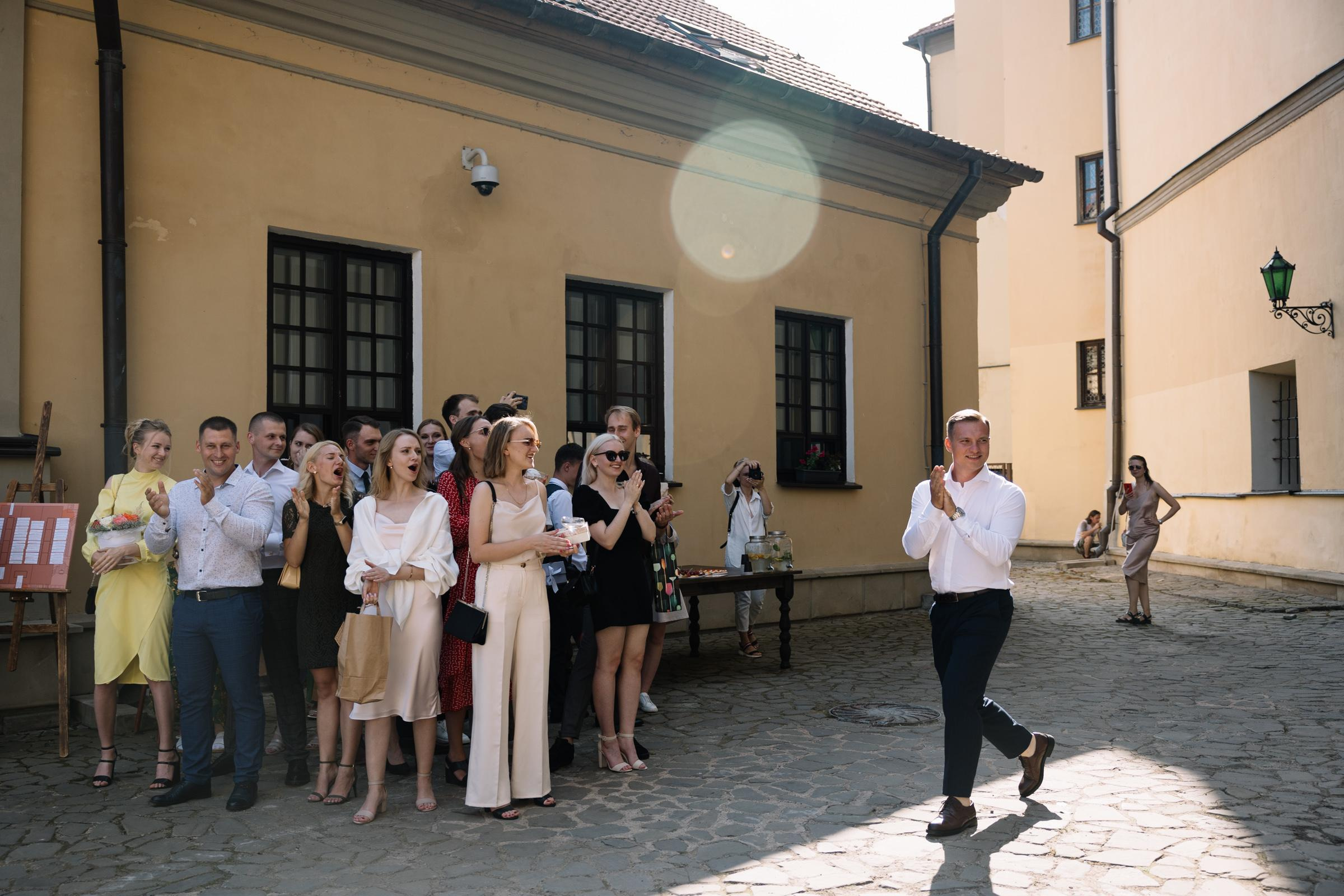 An Atmospheric Wedding in a Historic Castle — Style, Emotion, Celebration