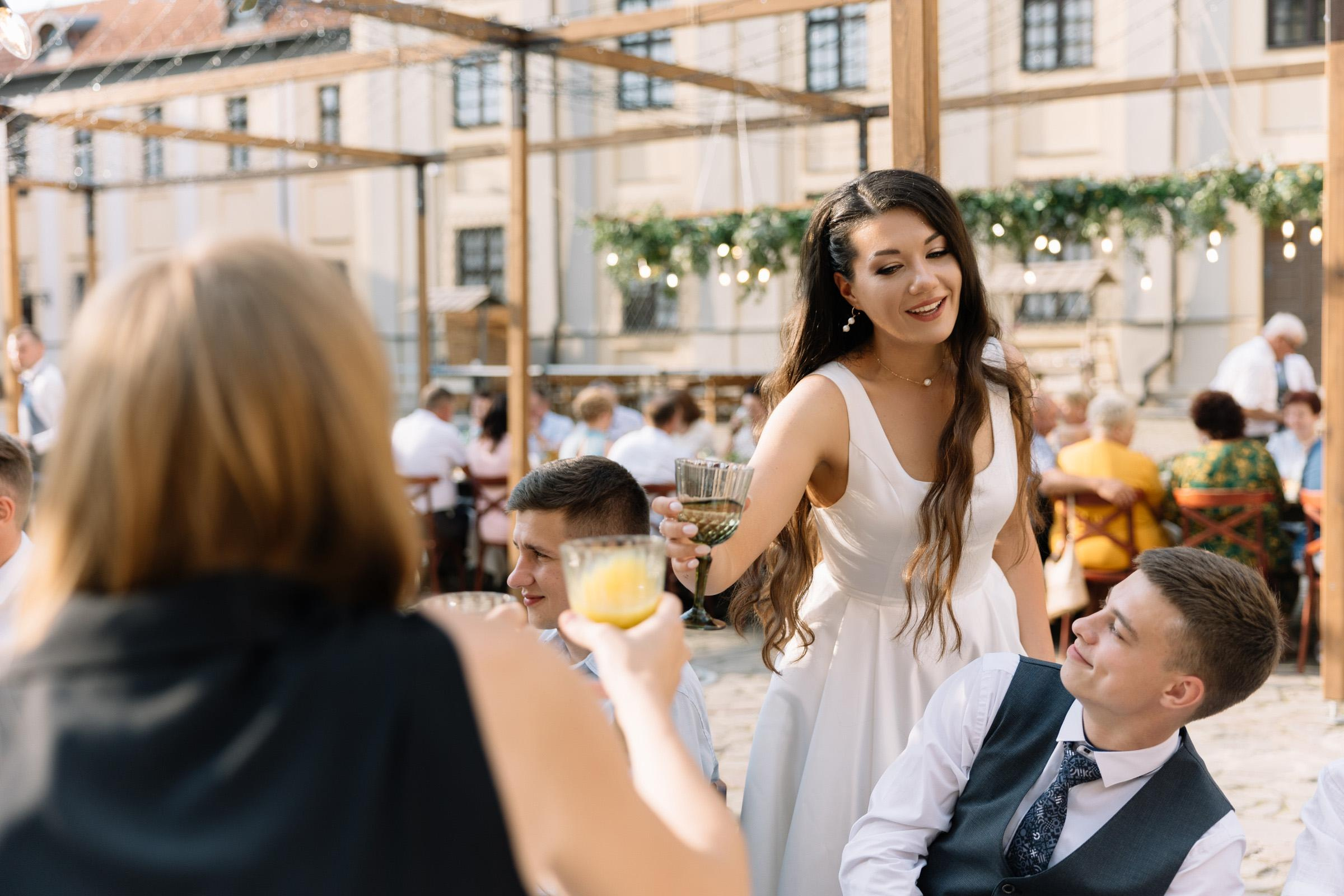 An Atmospheric Wedding in a Historic Castle — Style, Emotion, Celebration