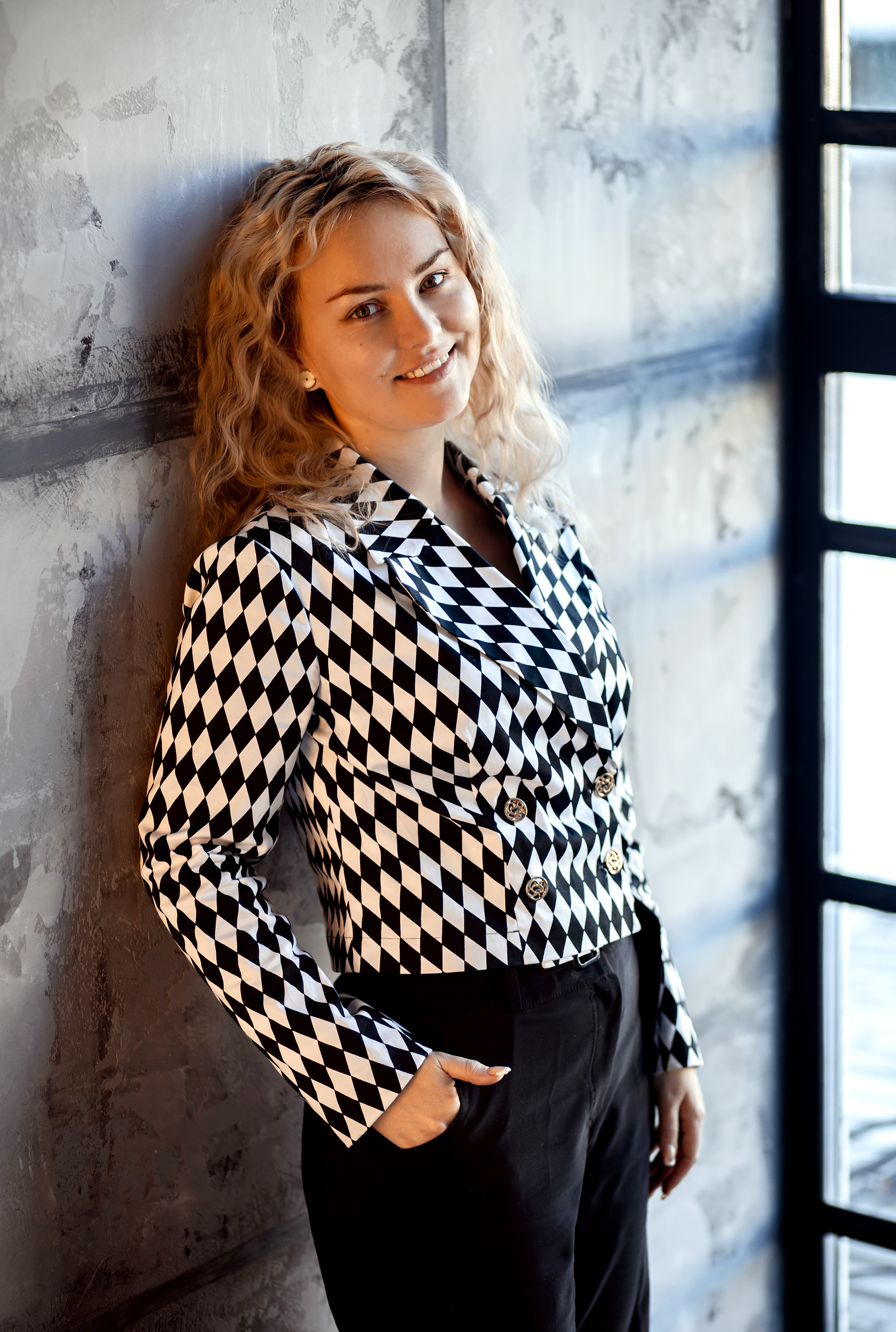 выпускной альбом Чита, фотограф Чита, школьный фотограф Чита, выпускной Чита, 9 и 11 класс выпускной, школьный портрет, школьная фотосессия, портрет учителя