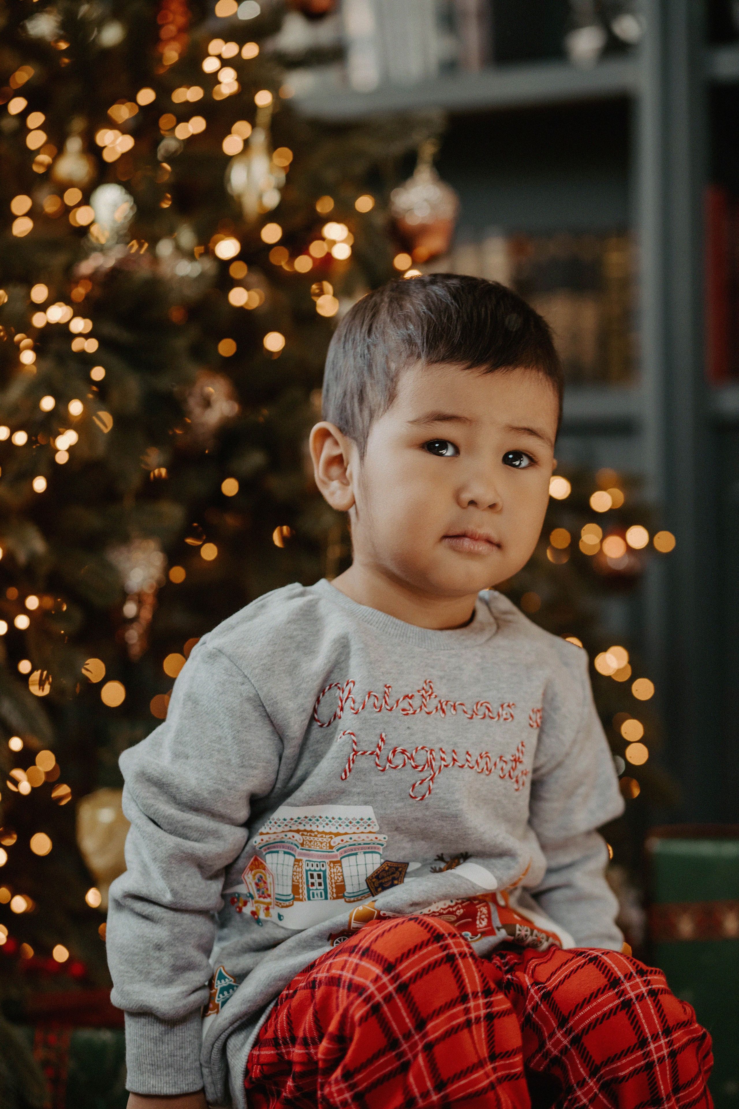 Семейная фотосессия Бахыт, Алем и Берика в фотостудии 2Stula. Свадебный, семейный и портретный фотограф в Алматы, Костанай