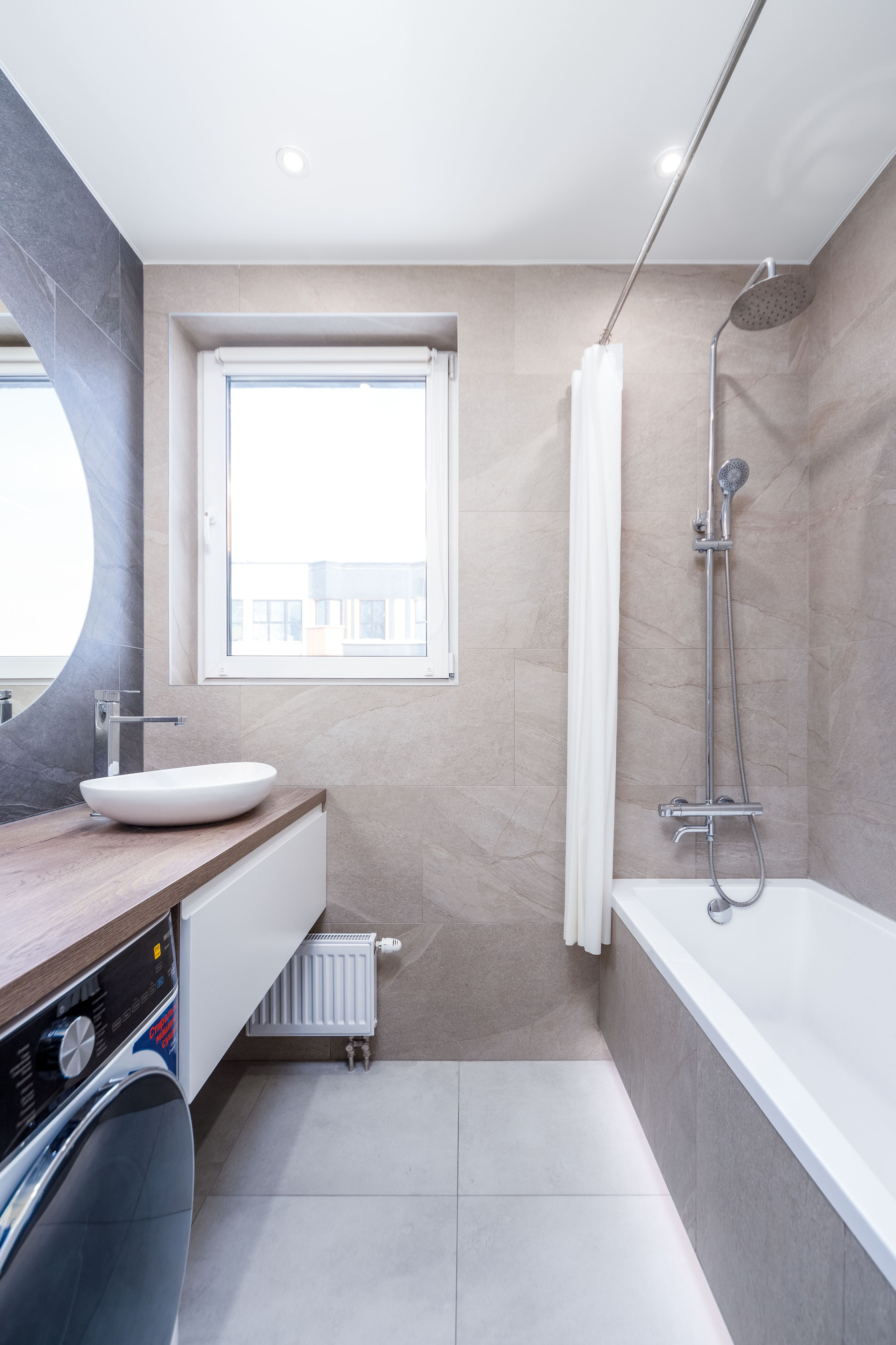 Интерьер ванной комнаты в трехкомнатной квартире в ЖК Минск Мир