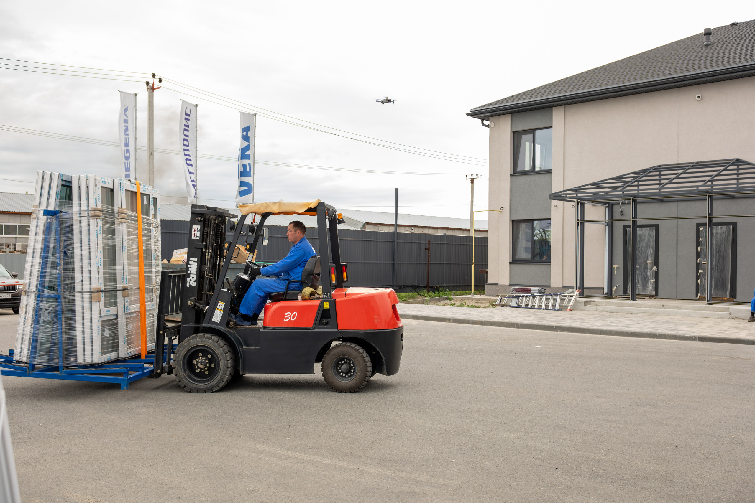 Съёмка для производственной компании МЕГАПОЛИС. Фотограф и видеограф Анна Жагорина