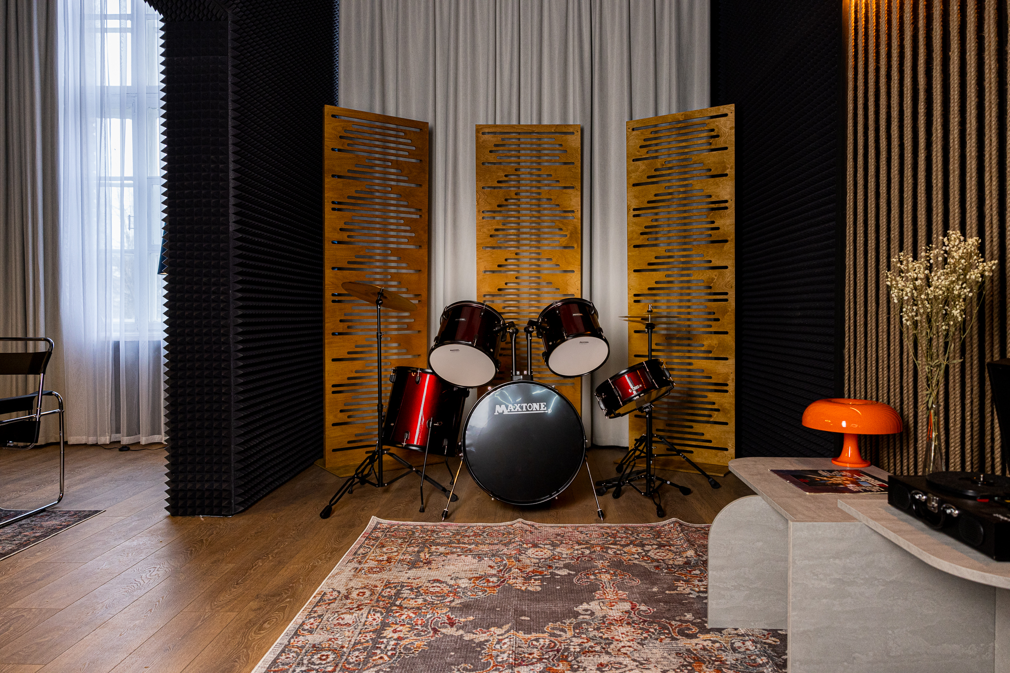 Photohub залы для съемки бизнес-контента. Фотограф в Минске Людмила Дутко