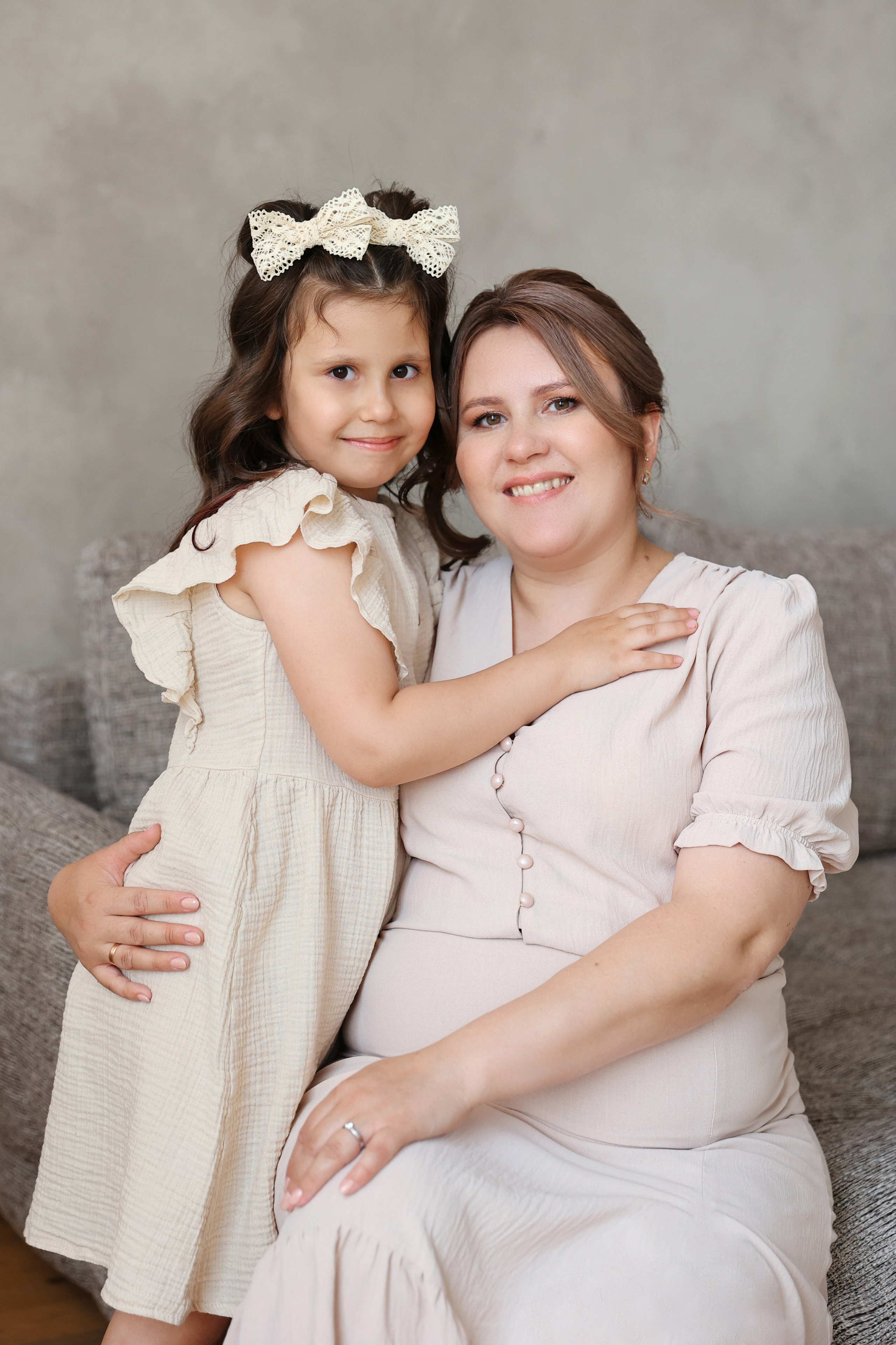 Семейная фотосессия в фотостудии. Марина Соколова. Контентный и семейный фотограф г. Красноярск