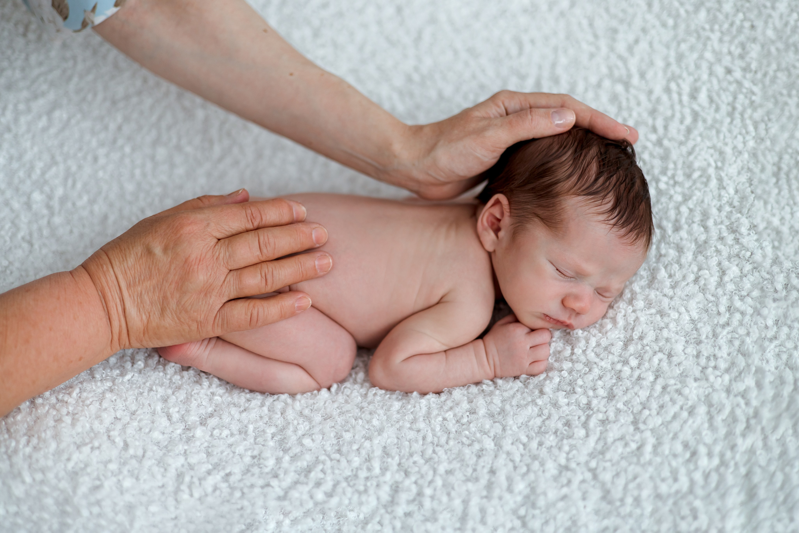Роберт, 8 дней. Семейный и детский фотограф в Железногорске Саламахо Ольга