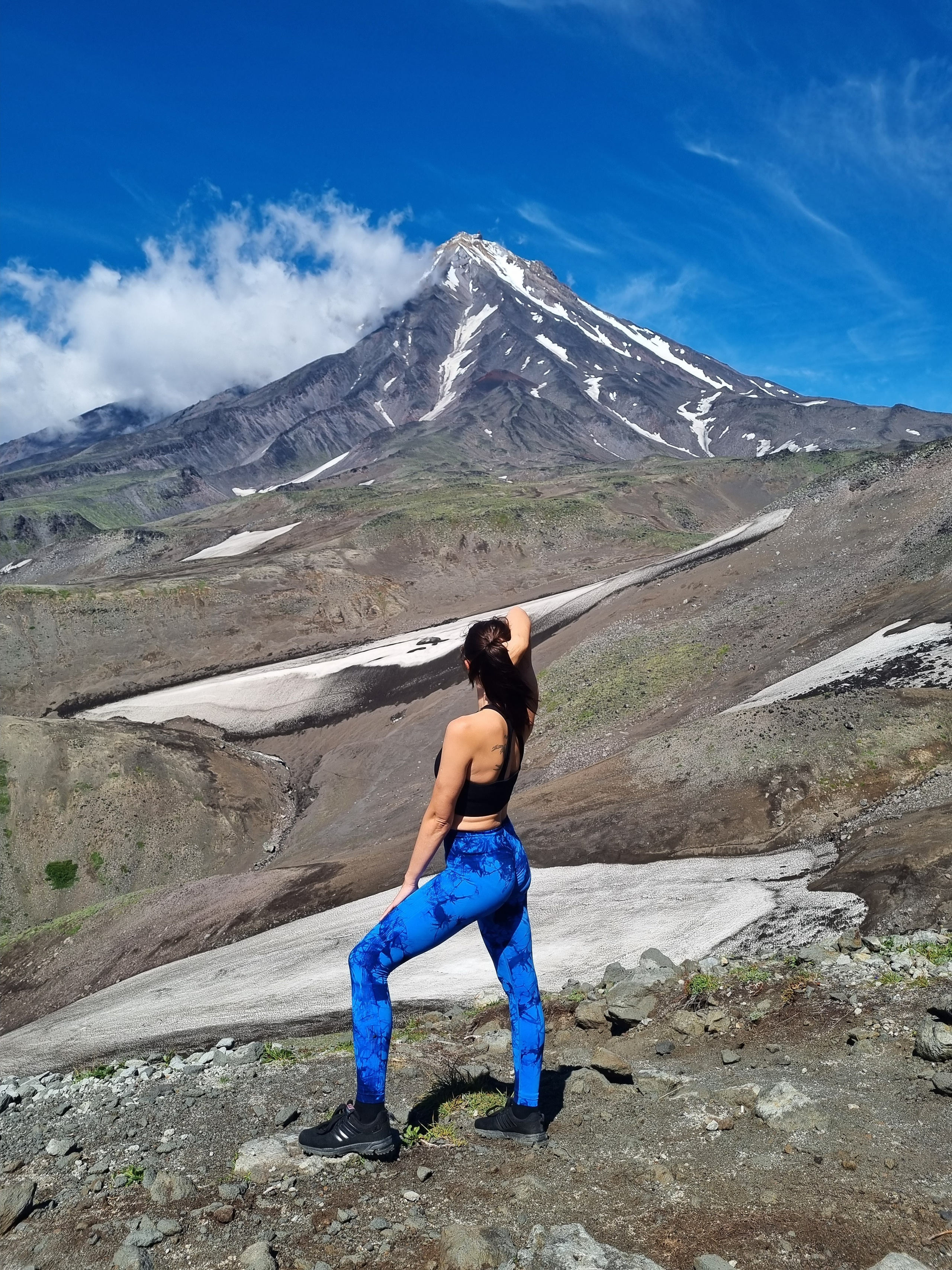 Авачинский перевал и восхождение на экструзию Верблюд. Экскурсионные туры по Камчатке