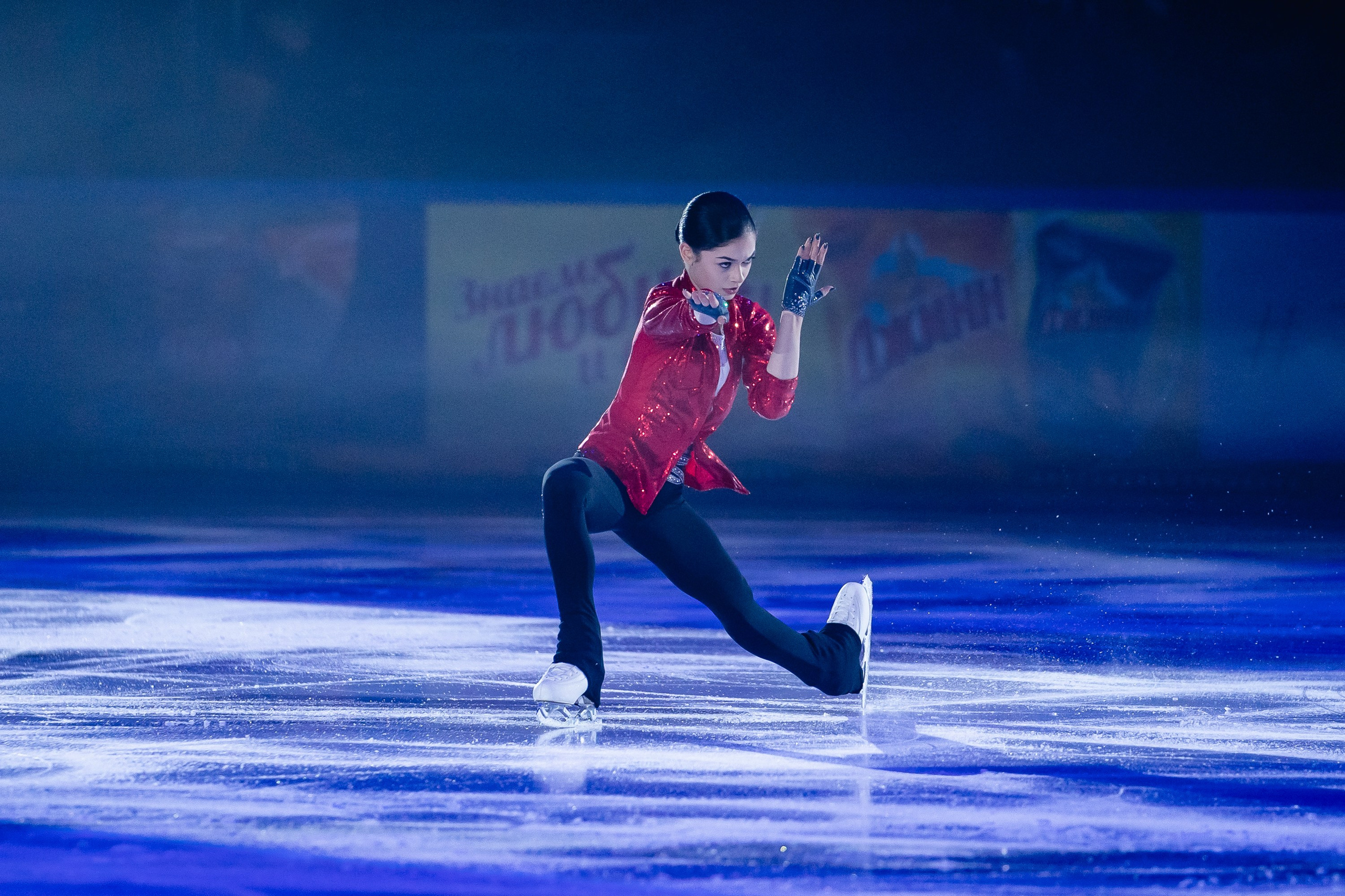 Шоу «Чемпионы на льду» в Новосибирске. Воробьева Ксения — Спортивный и танцевальный фотограф Новосибирск
