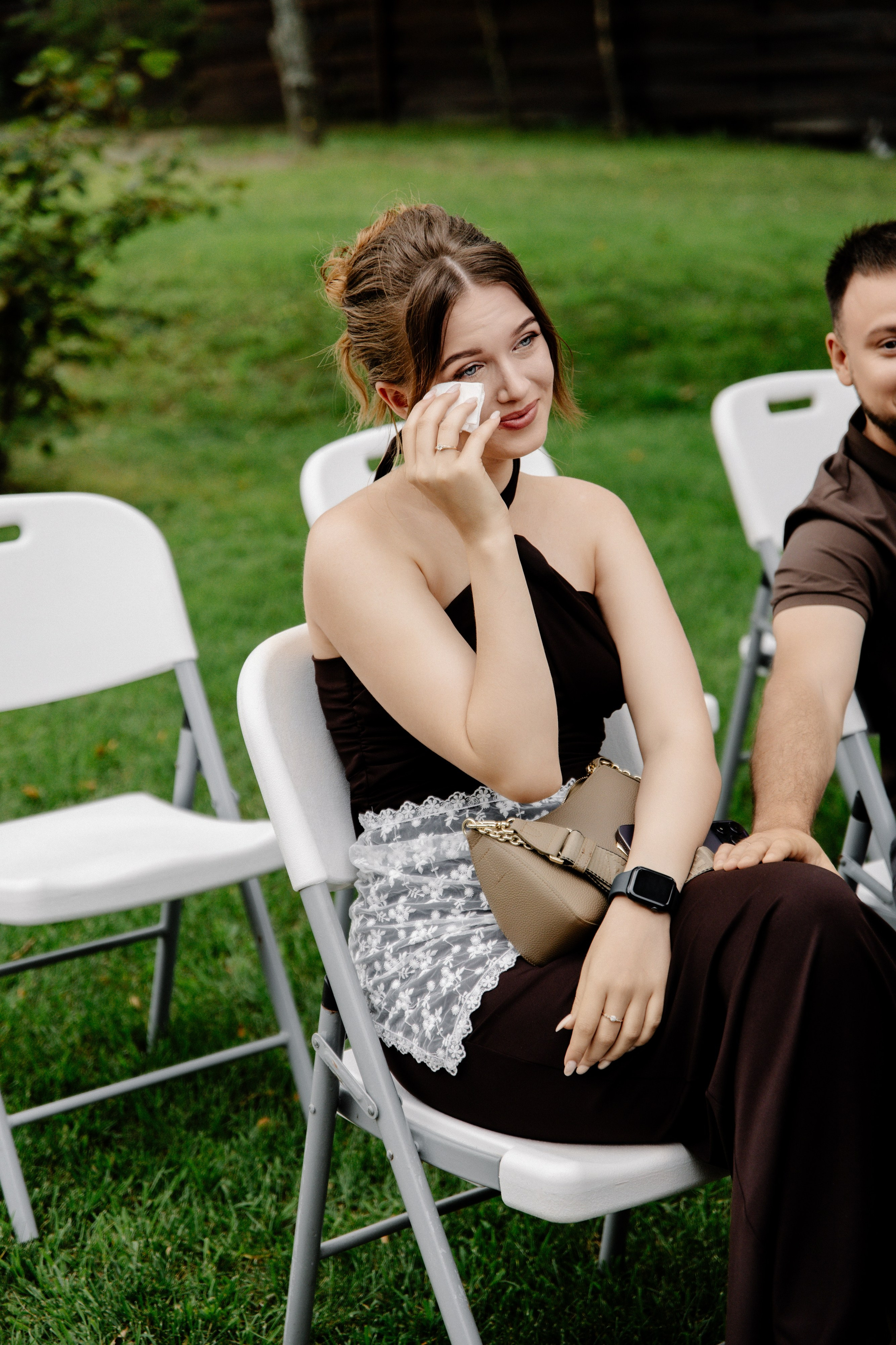 Я создаю профессиональные фотографии, которые сохраняют эмоции, детали и атмосферу вашего праздника. Свадебный фотограф во Владивостоке