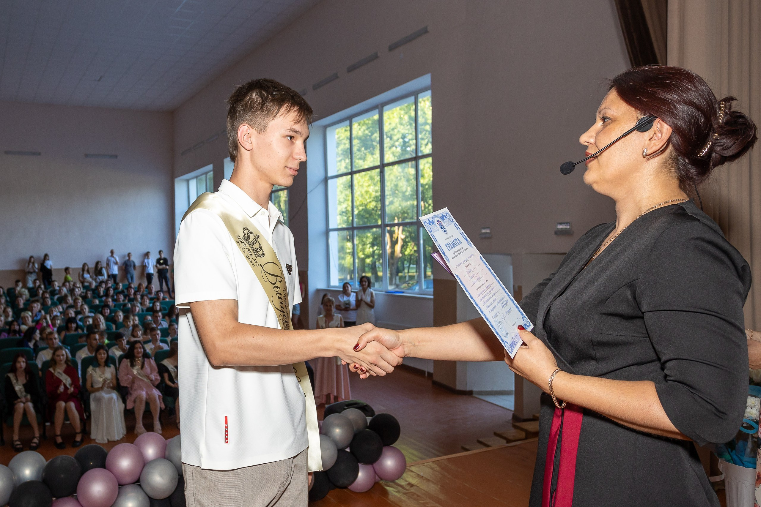 Вручение аттестата 2024 г. Выпускные альбомы Майкоп, Краснодар Елена Золотарева