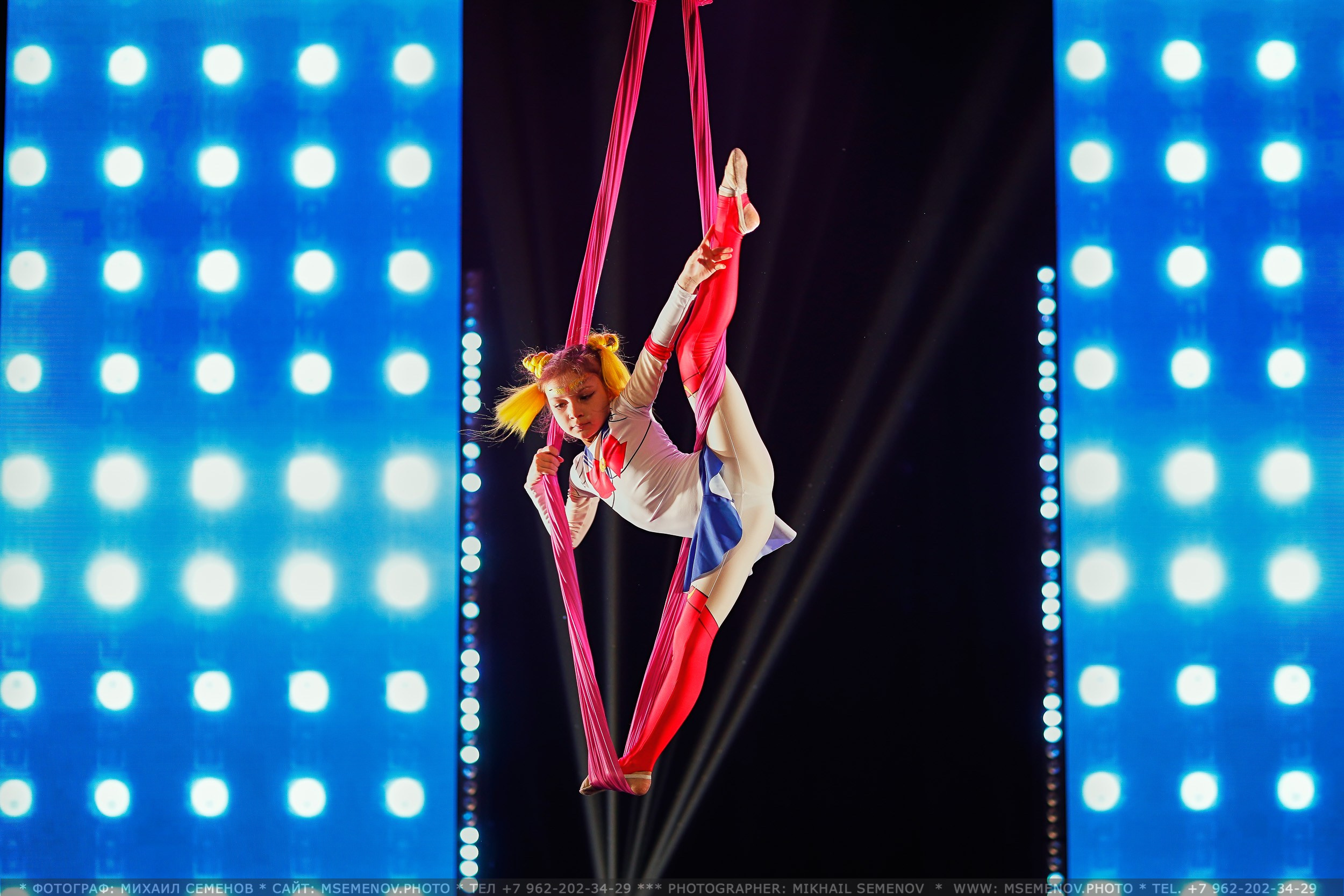 Анонс фоторепортажа с Концерта Грация. POLE DANCE. Photographer for business Mikhail Semenov. Aqua photo studio, photo school