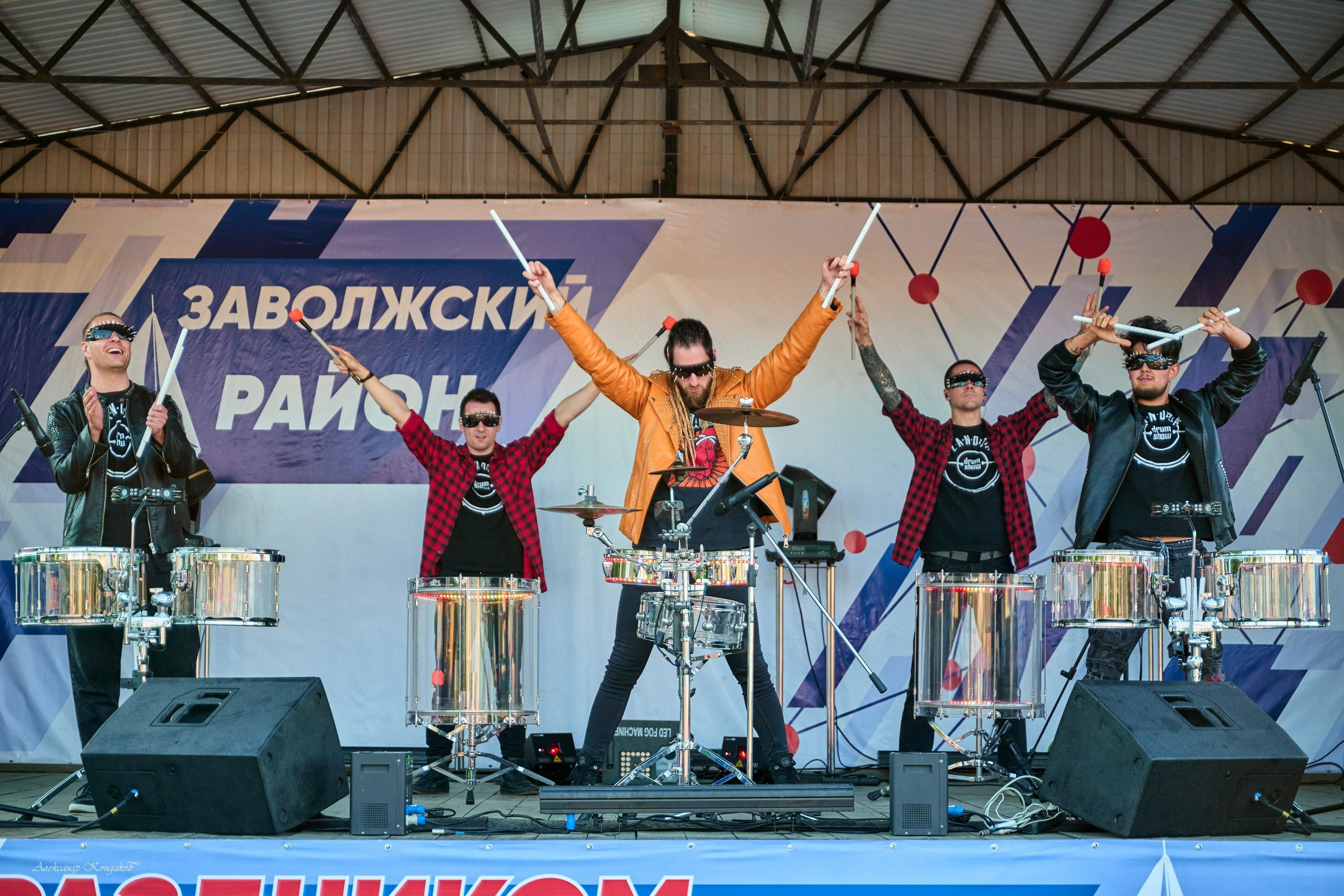 Фотограф на день города в Заволжск - группа барабанщиков концерт