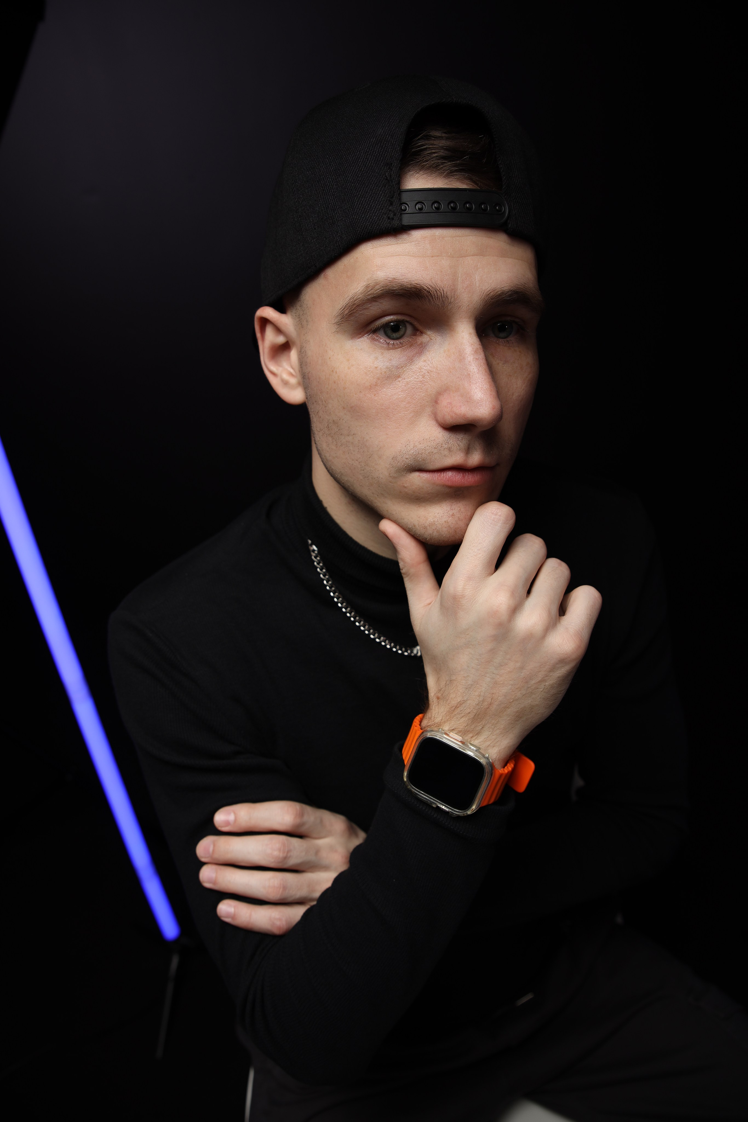 The White hat Alex. Профессиональный фотограф в Воронеже Владислав Крылов