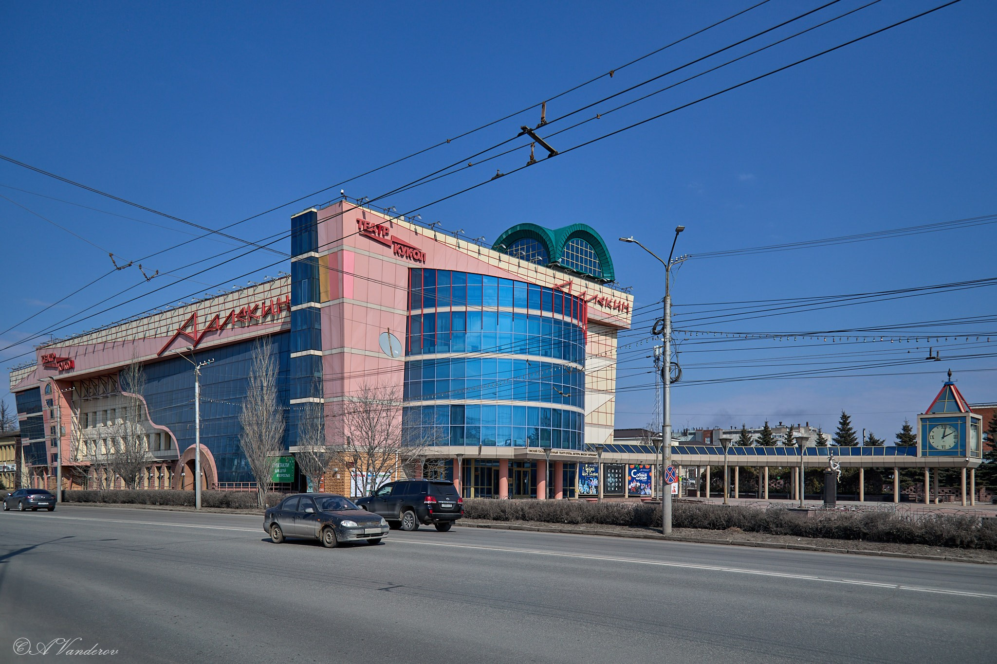 Весенняя прогулка по городу. Фотограф Омск | Александр Вандеров