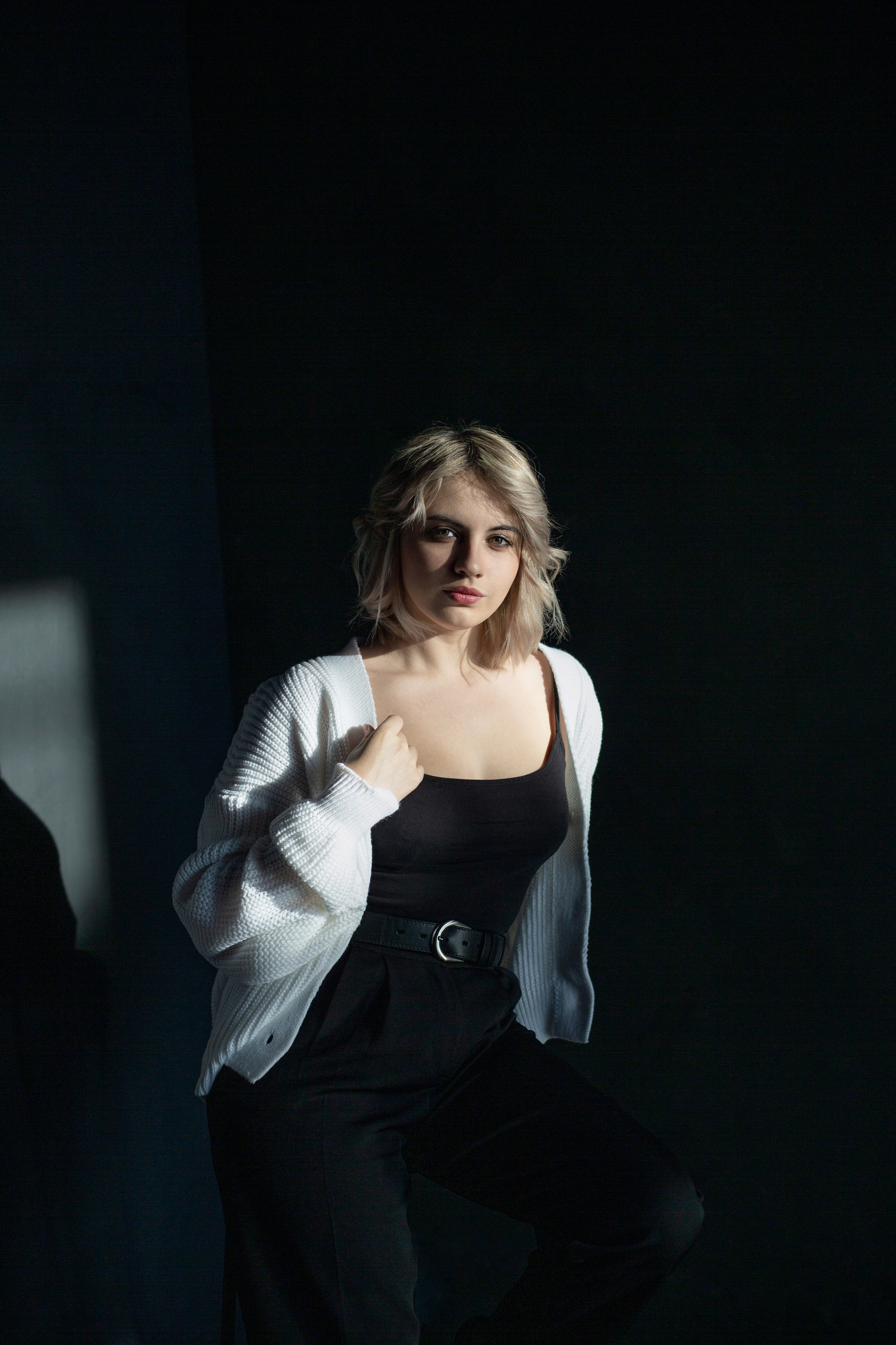 Вика в тёмном зале. Фотограф в Новосибирске Краснова Евгения