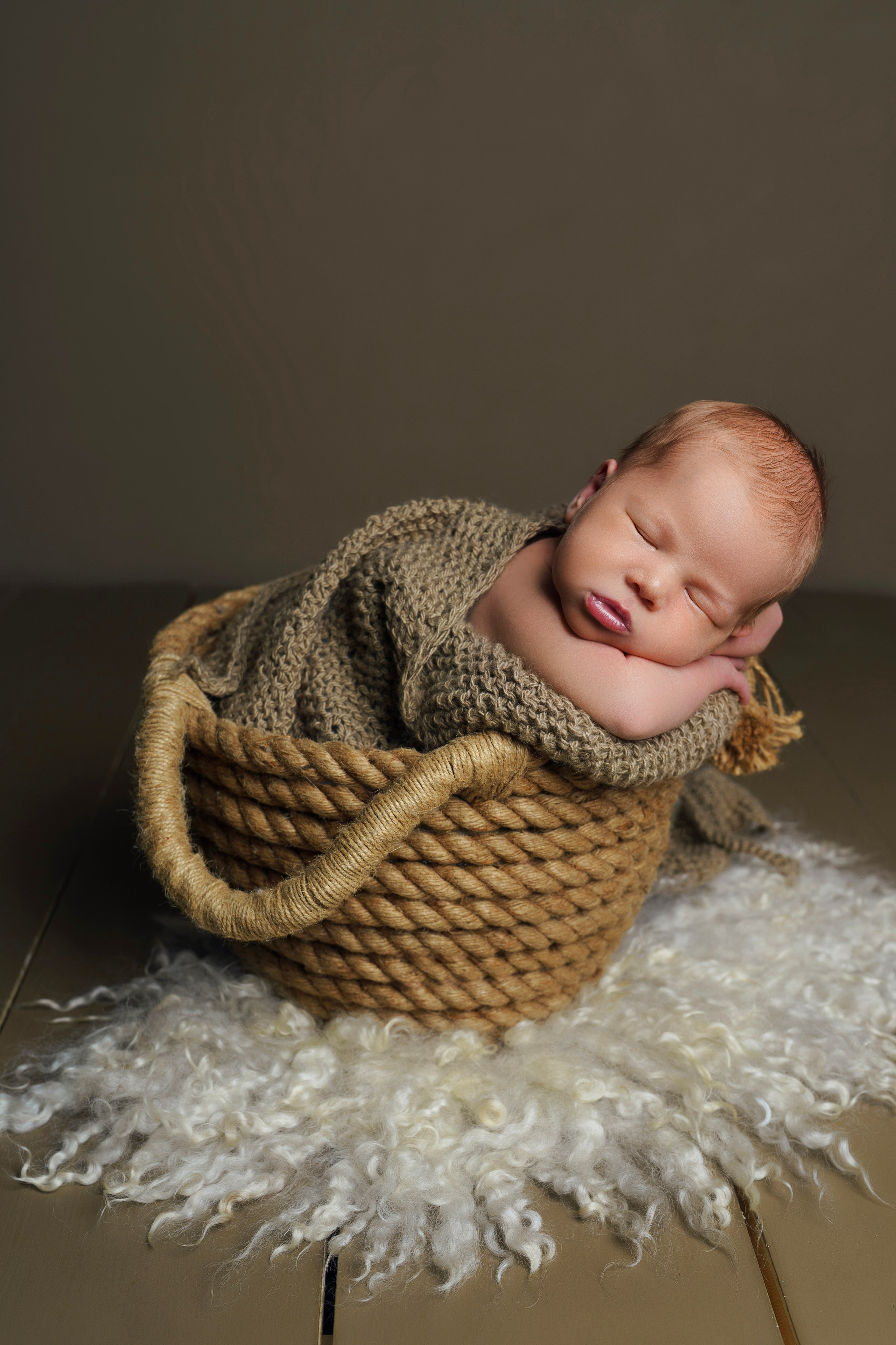 Фотосессия новорожденного (newborn). Фотограф новорожденных, детей до года и беременных в Симферополе