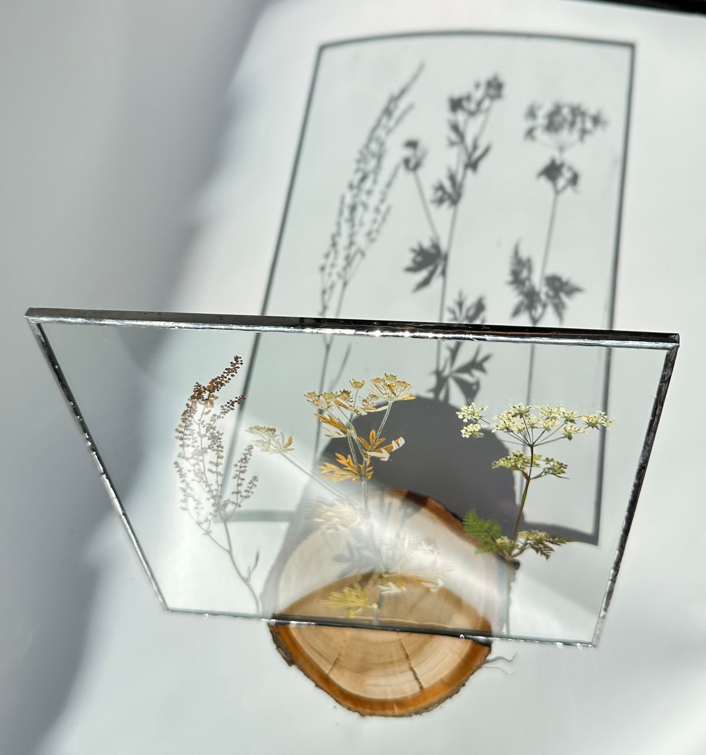 Селигер Квадрат 20 см. Оформляю пространства. Витражи с сухоцветами в технике Тиффани