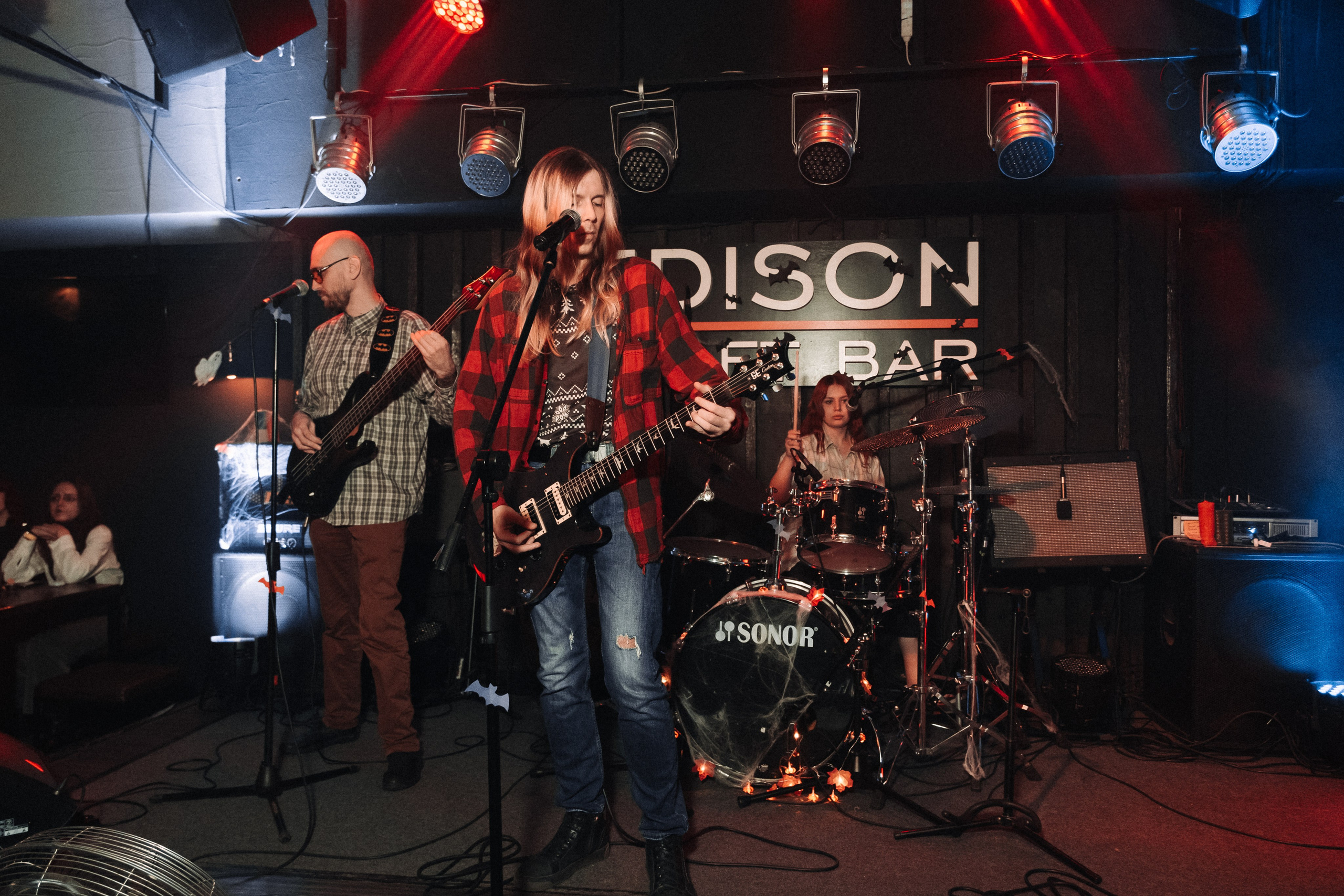 Rock Halloween 31 октября в Edison Bar. Фотограф в Иркутске Анна Мирошникова