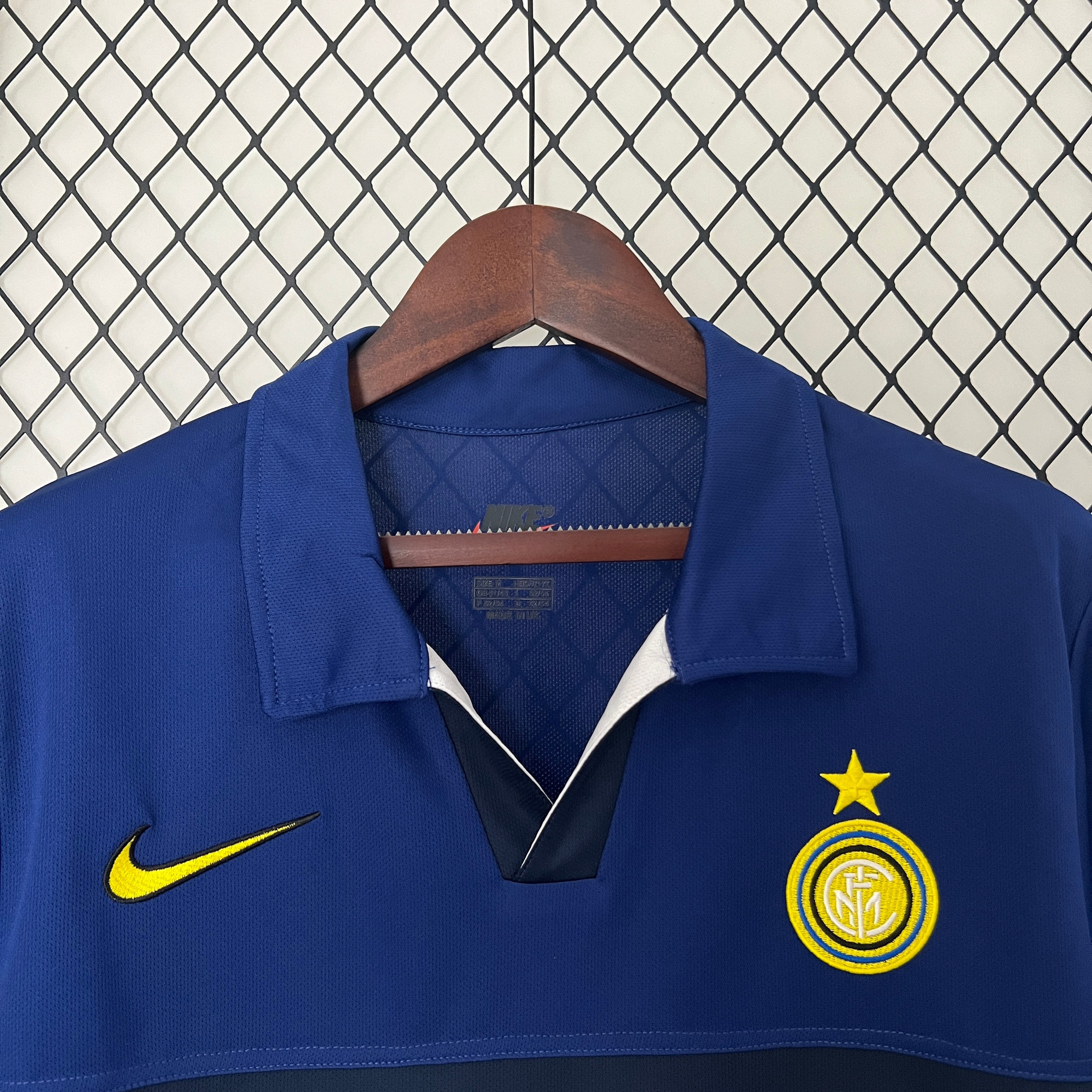 Купить ретро футболку Inter Milan 1998-1999. Футбольный магазин — ssw_magazin