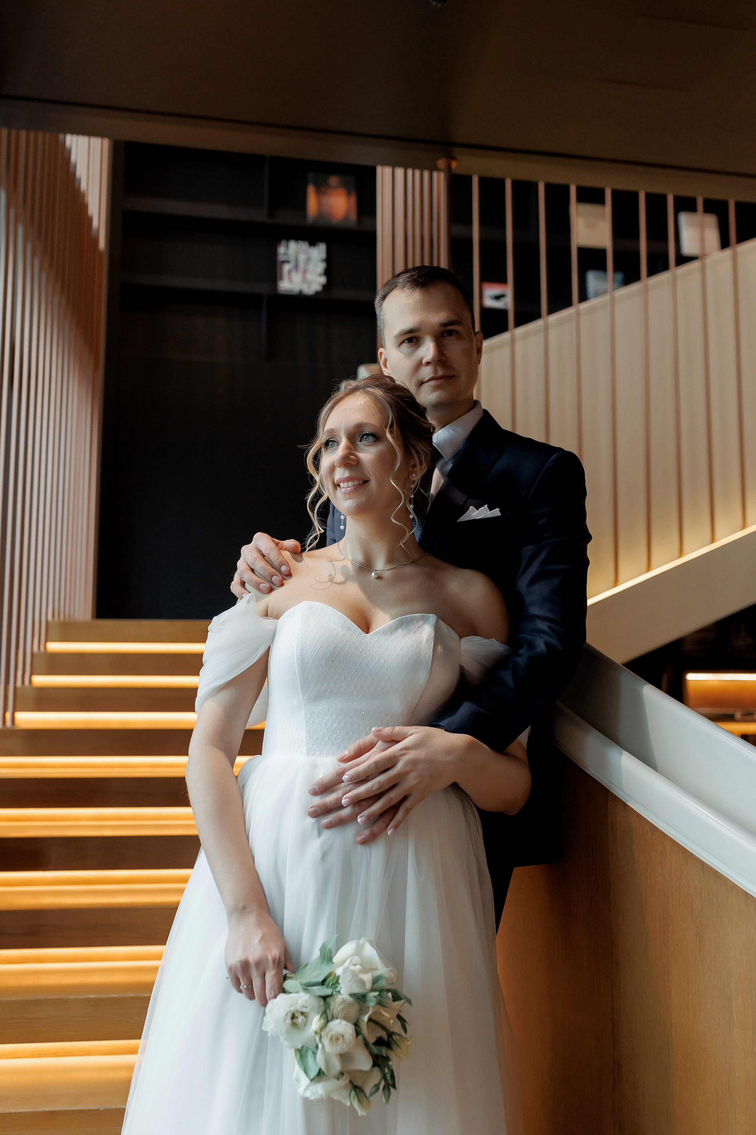 Свадебная фотосессия в отеле Movenpick Moscow Taganskaya. Свадебный фотограф в Москве Дарья Олендарёва