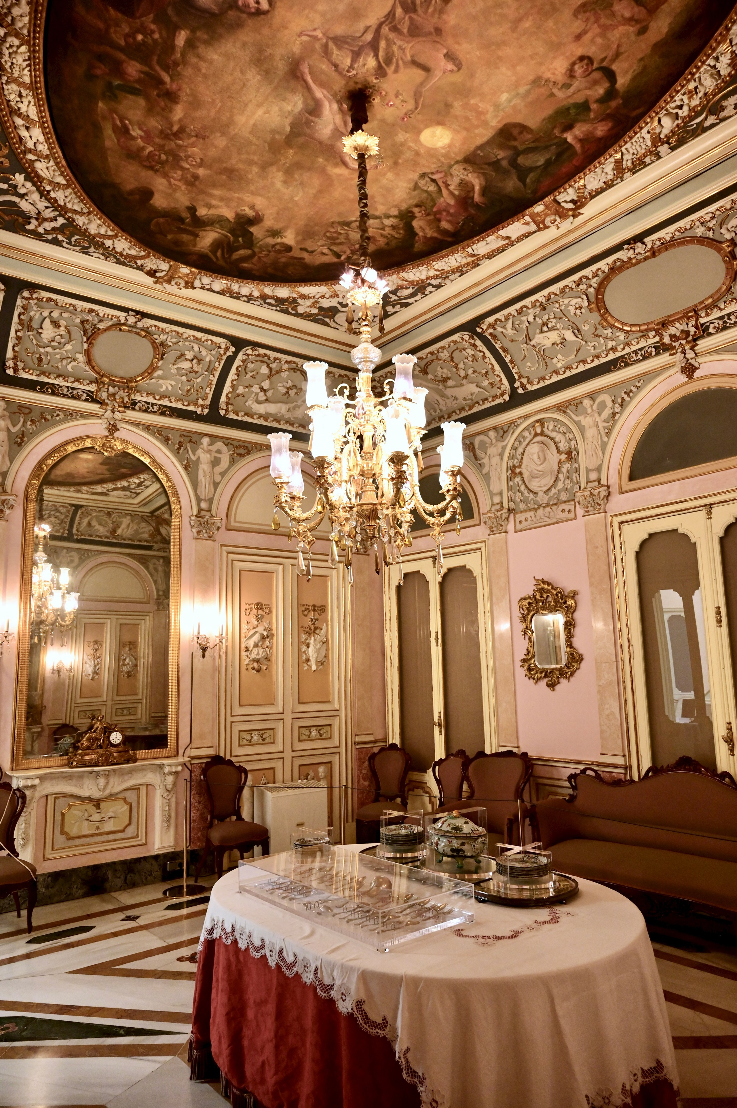 Дворец маркиза Дос Агуас. Гид и фотограф в Валенсии Новиков Михаил