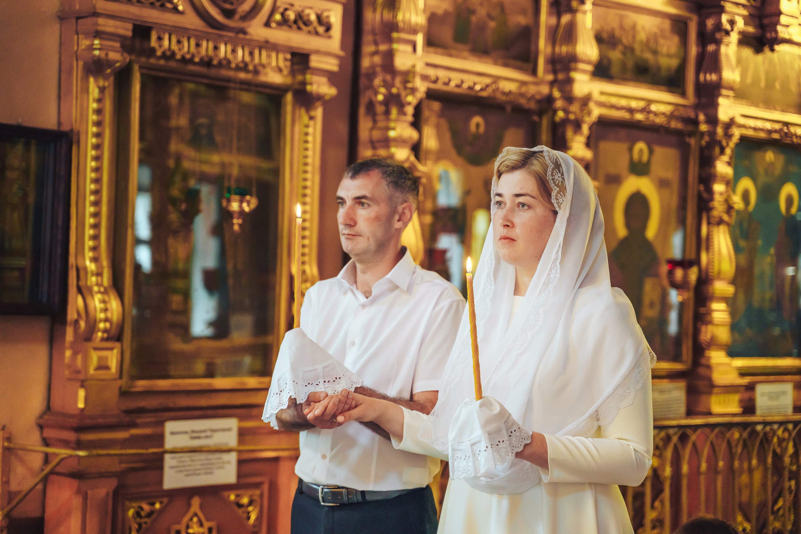 Свадебный фотограф на венчание в Храме Богородицы в Щелково