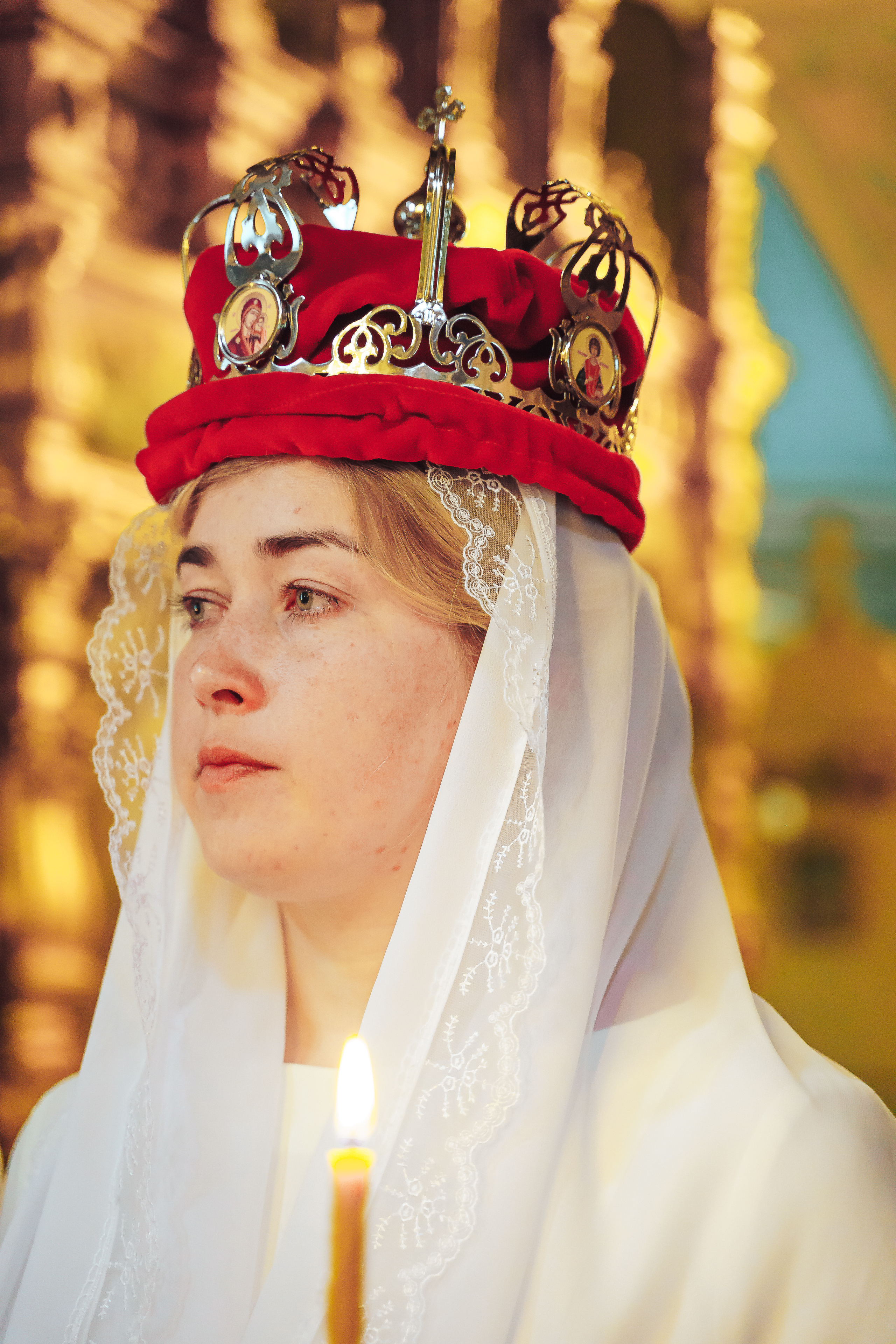 Свадебный фотограф на венчание в Храме Богородицы в Щелково