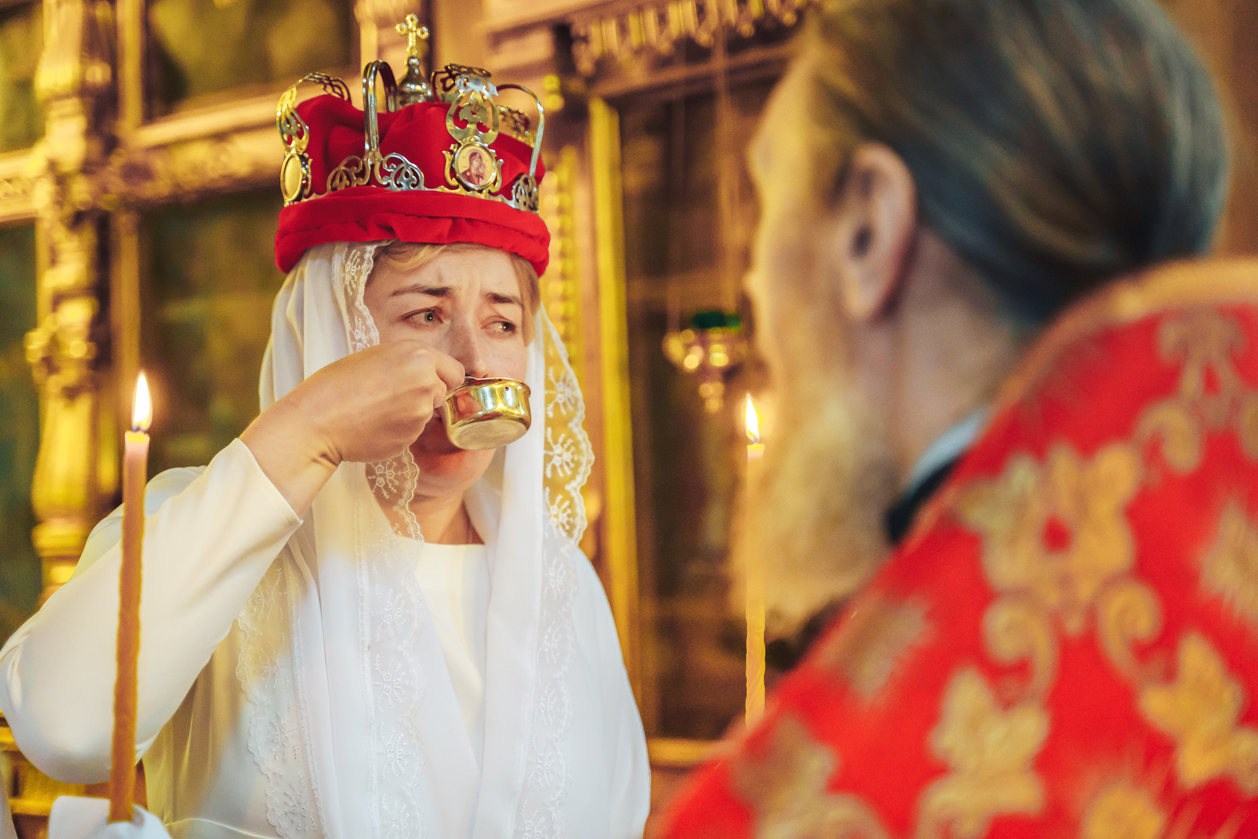 Свадебный фотограф на венчание в Храме Богородицы в Щелково