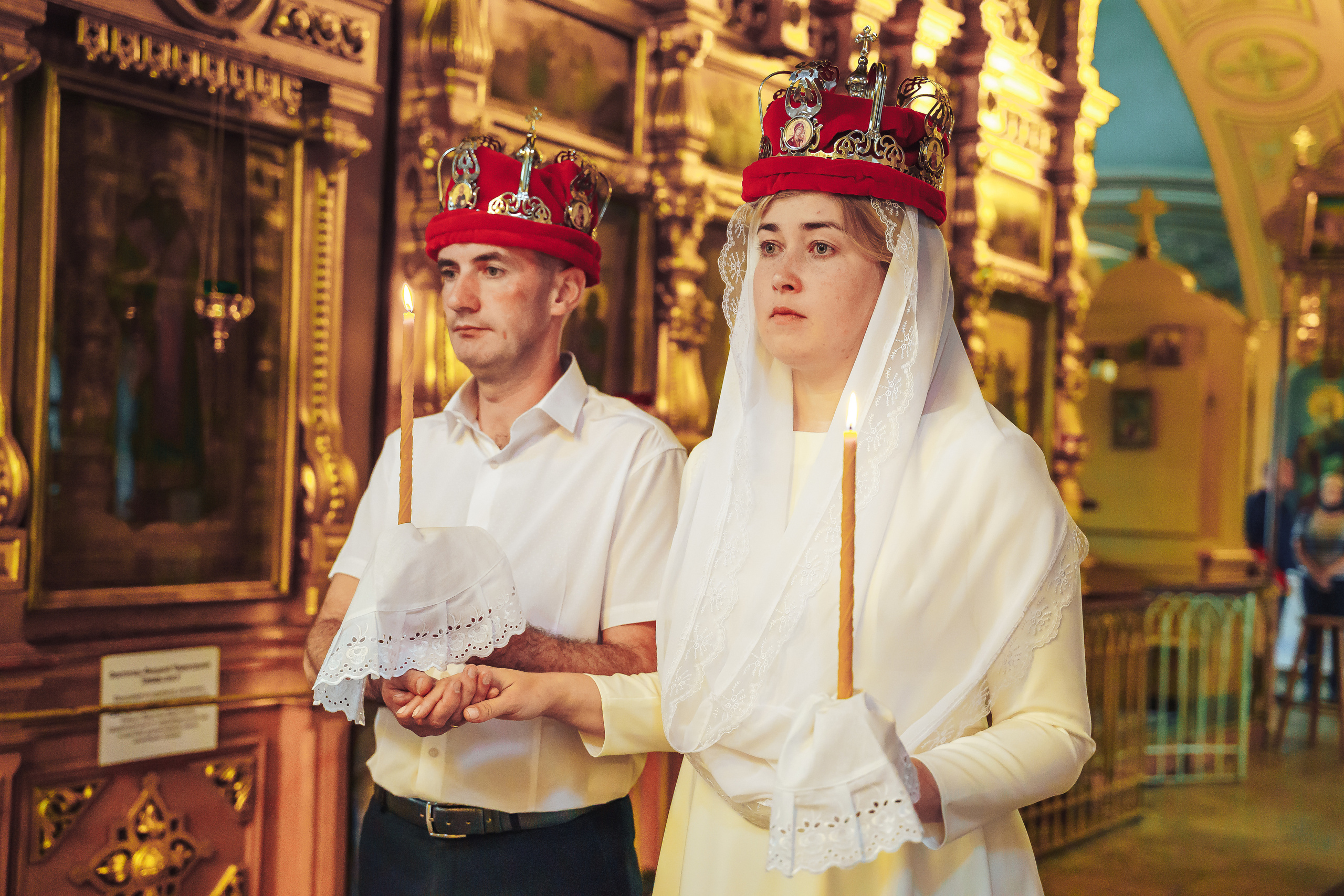 Свадебный фотограф на венчание в Храме Богородицы в Щелково