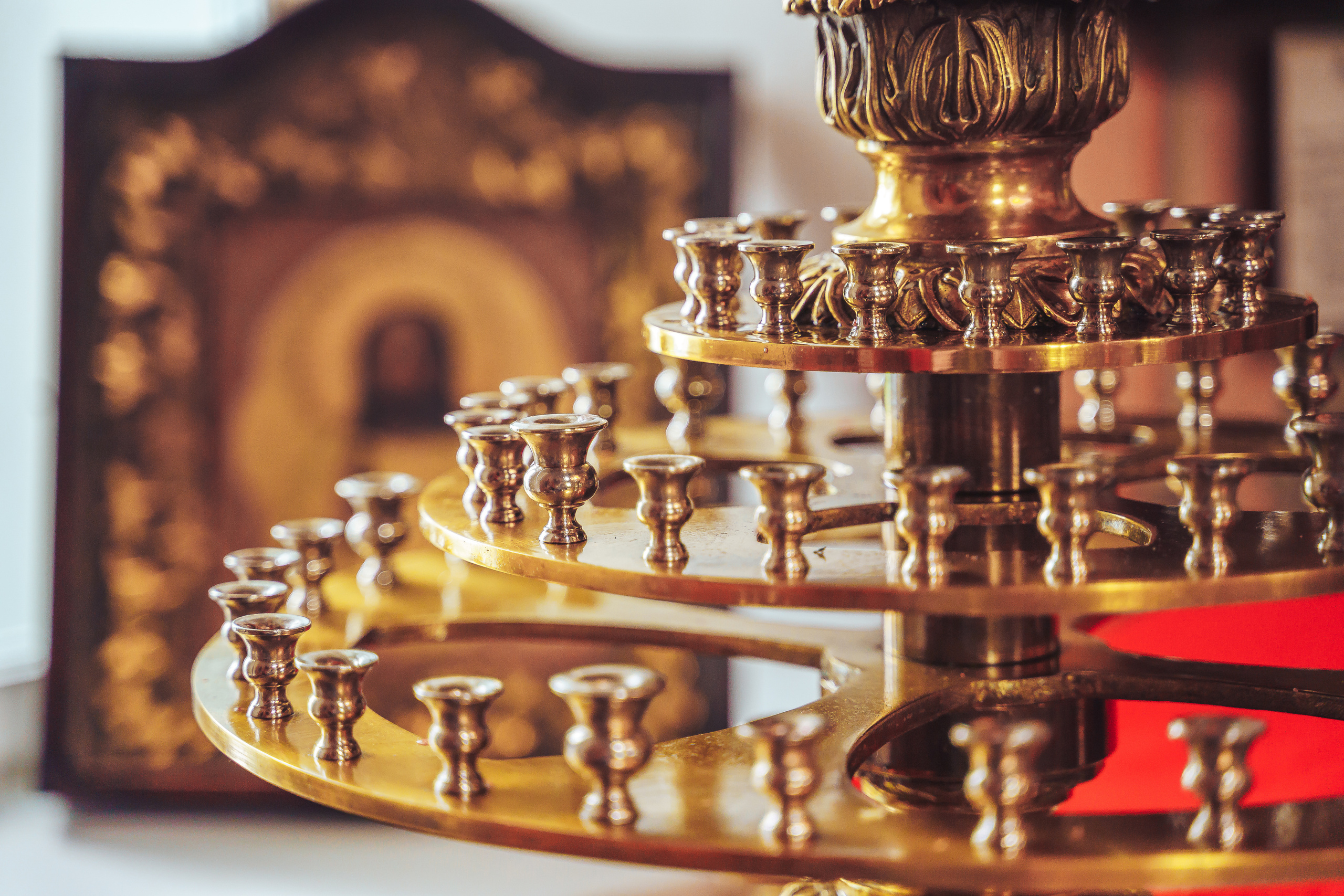 Свадебный фотограф на венчание в Храме Богородицы в Щелково