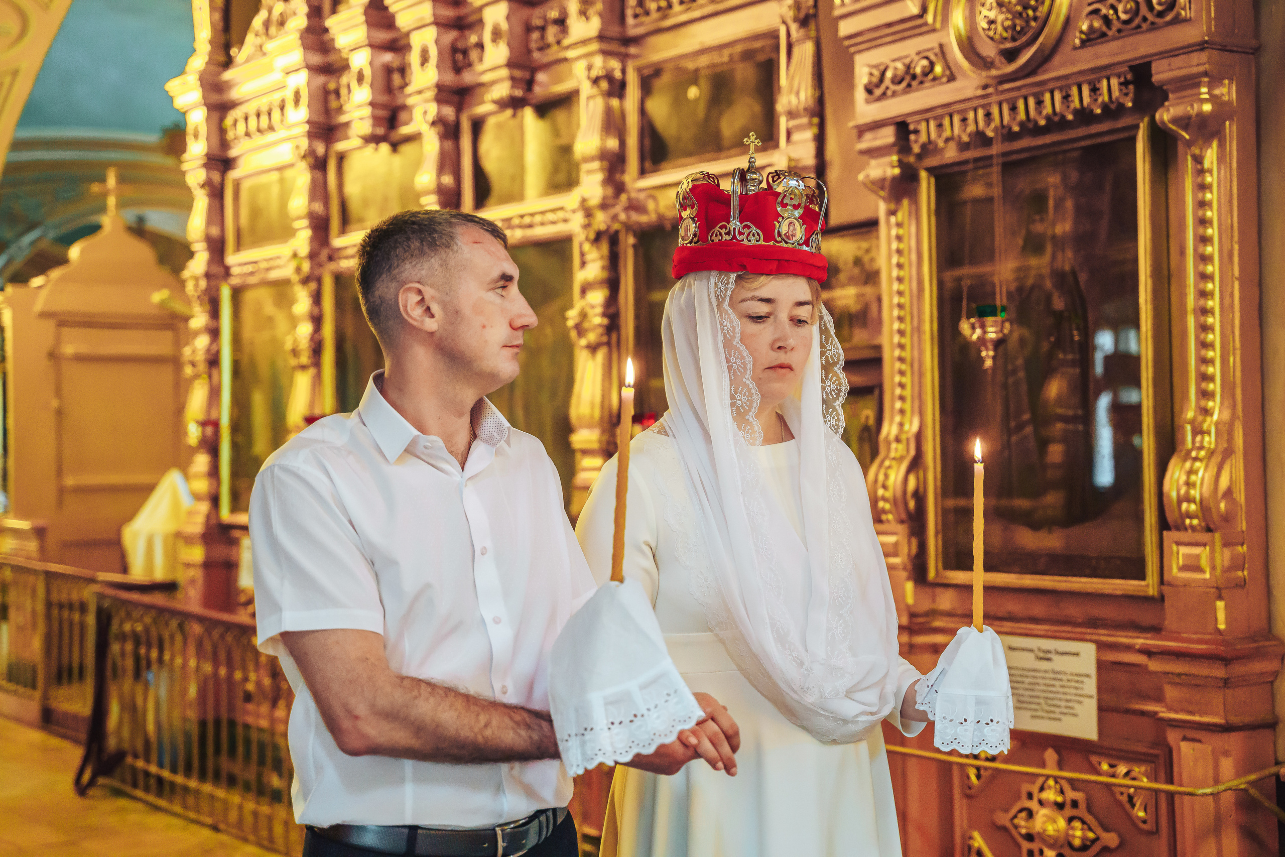 Свадебный фотограф на венчание в Храме Богородицы в Щелково