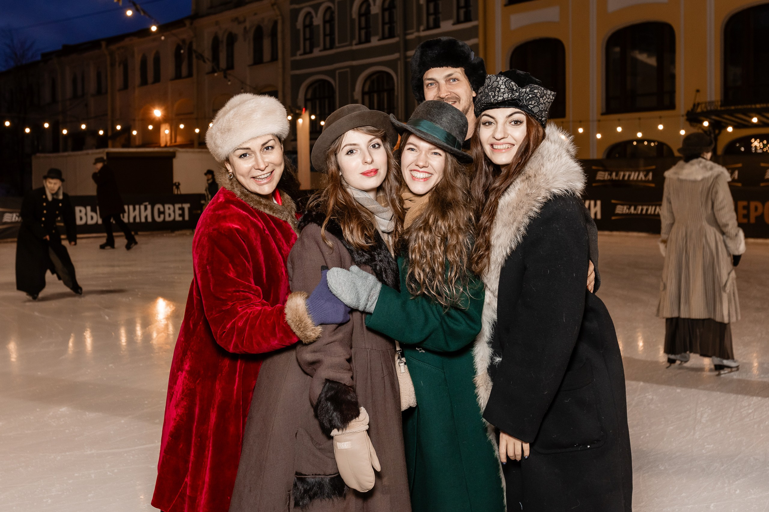 Репортажная фотосъемка с Имперских катаний от компании Балтика. Фотограф в Санкт-Петербурге — Сергей Петров