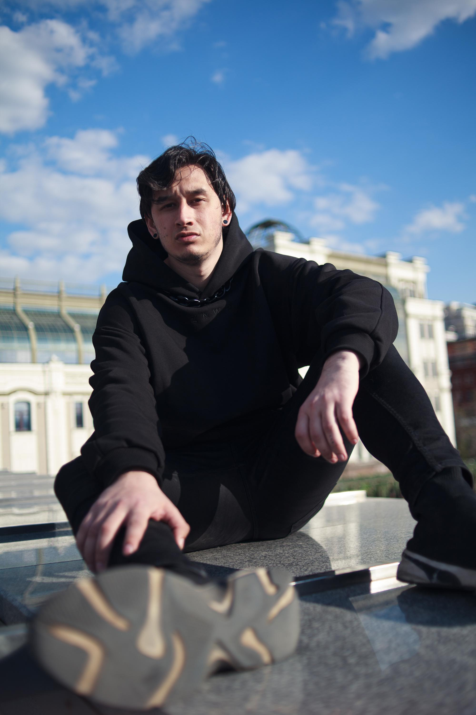 Прогулочная мужская фотосессия. Фотограф в Санкт-Петербурге и Москве Наталья Милли