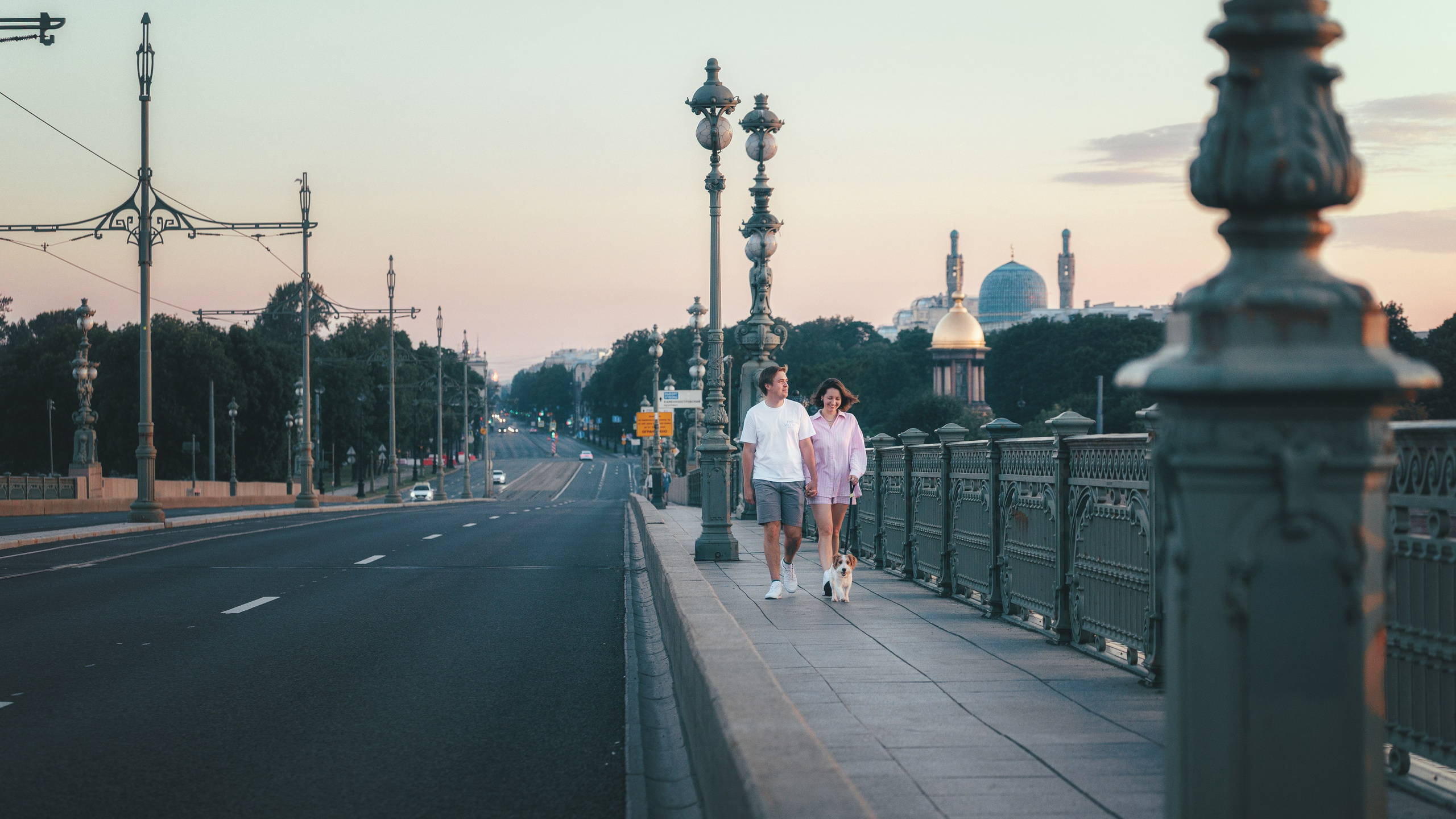 Рассветная прогулка по центру города. Фотограф-анималист Юлия Зубкова