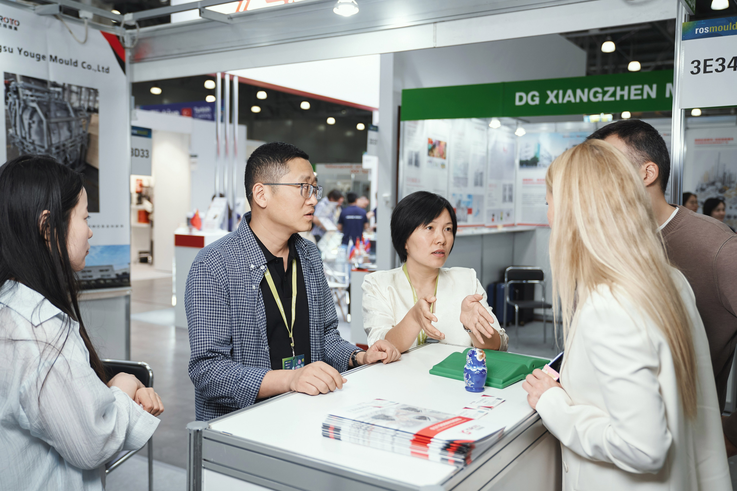 Репортаж с выставки пресс-форм и штампов Rosmould 2025. Фотограф Евгений Опарин